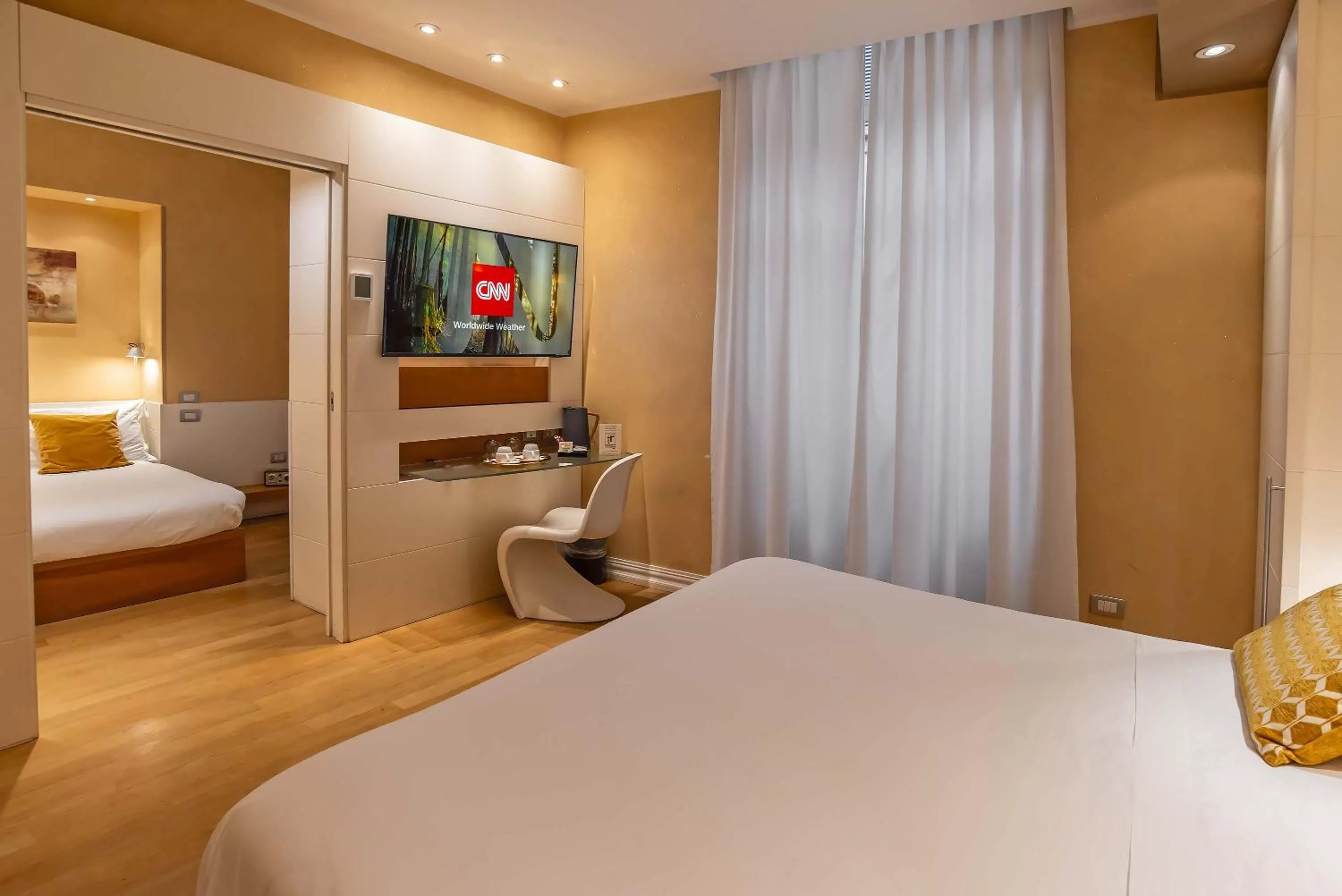 Bedroom, Bed in Hotel White