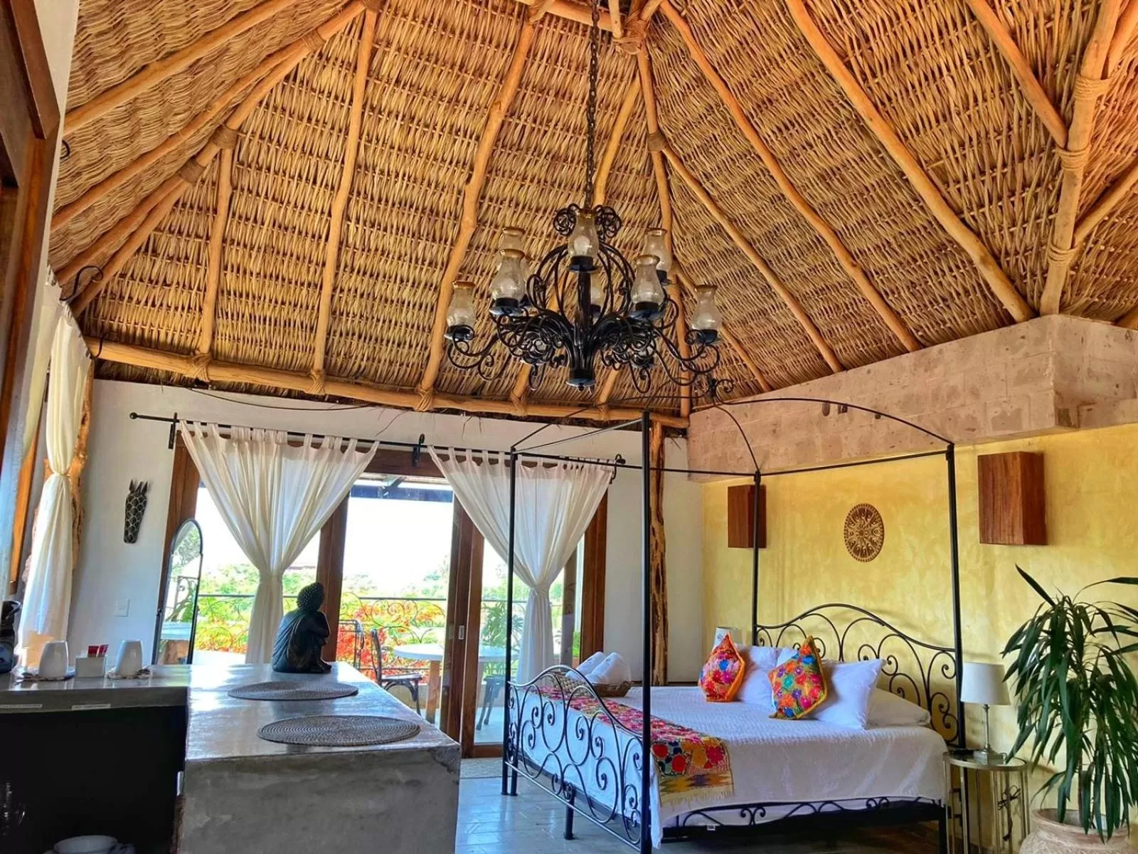 Photo of the whole room, Bed in Casa Miura Hotel Boutique