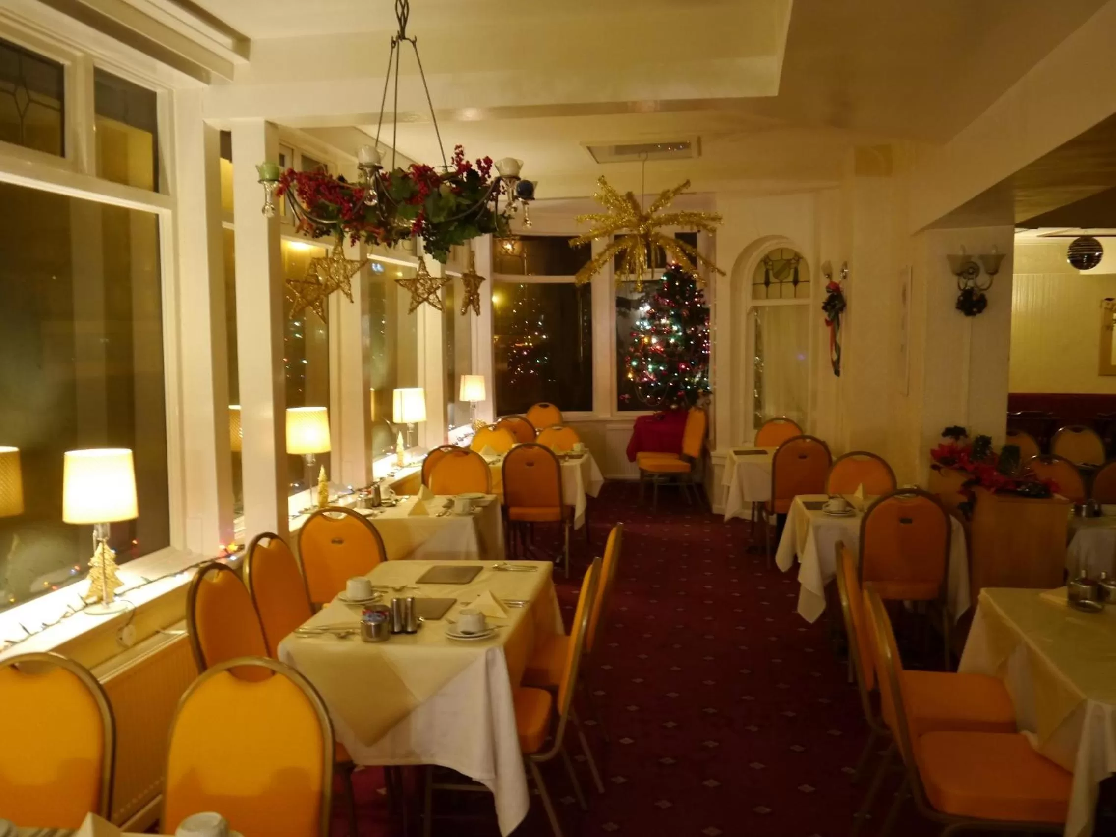 Restaurant/Places to Eat in The Colwyn Hotel - near Pleasure Beach