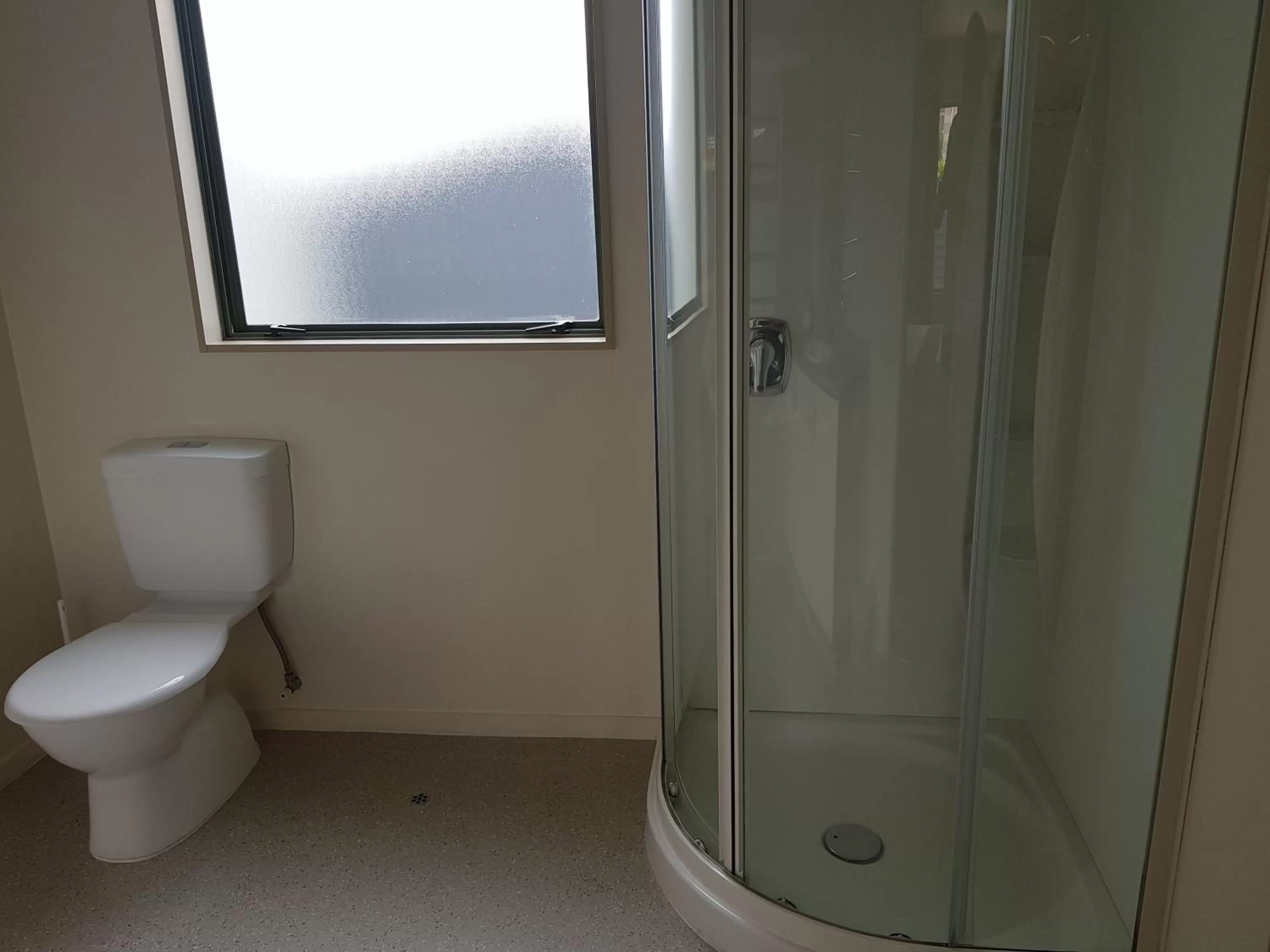 Bathroom in Portmans Motor Lodge