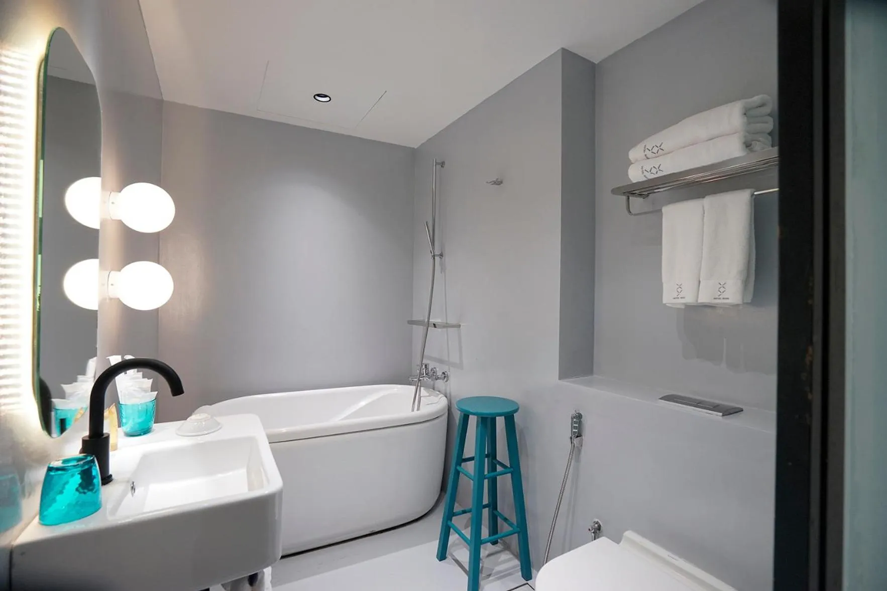 Bathroom in Hi Hotel