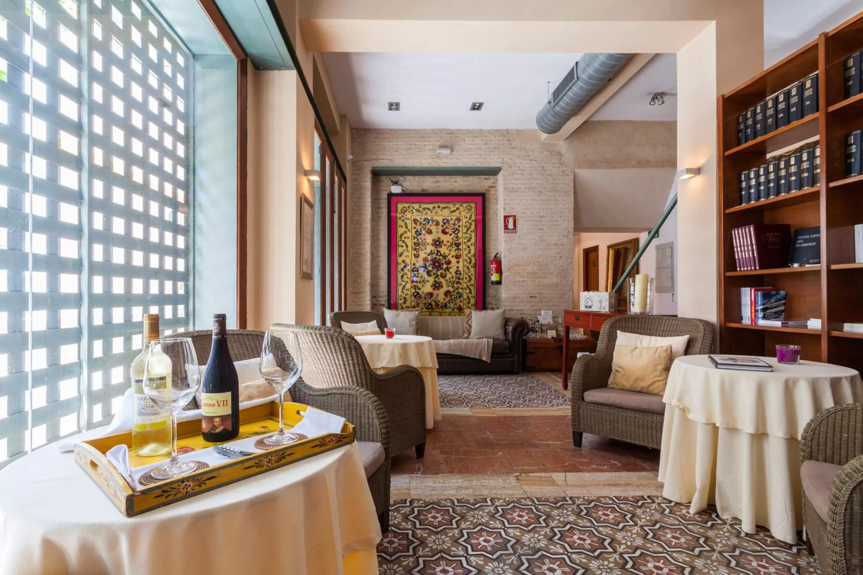 Lounge or bar in La Casa del Maestro Boutique