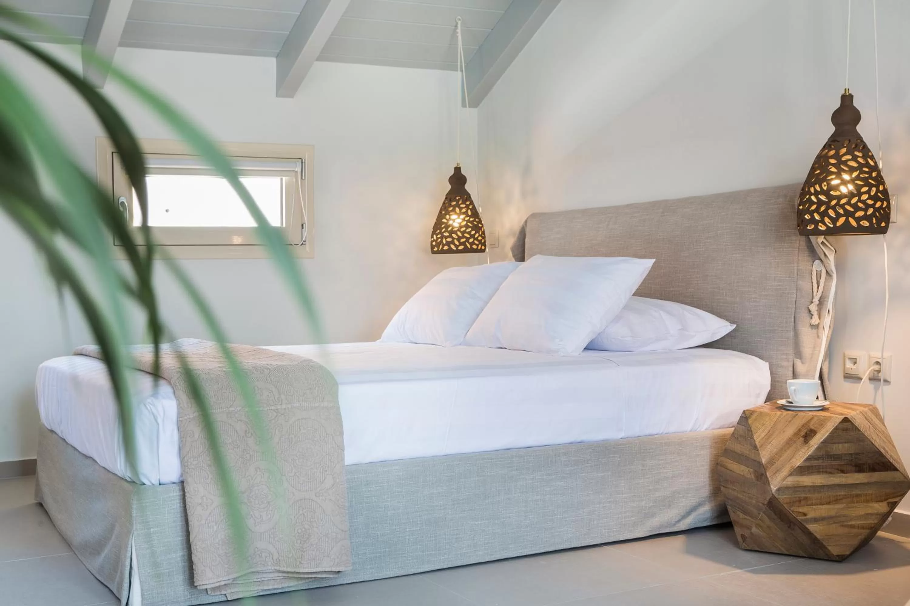 Living room, Bed in Argostoli Marina Suites