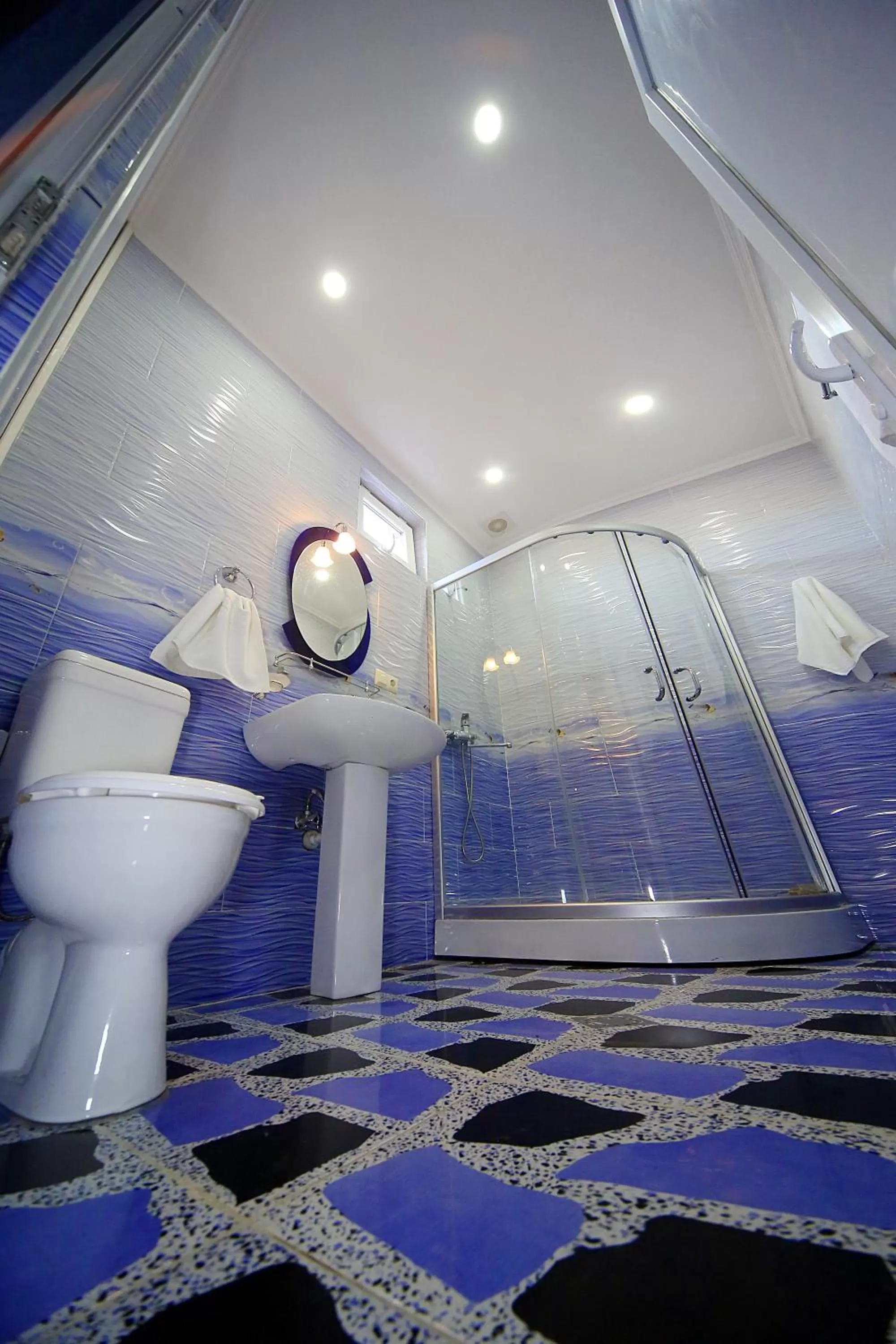 People in Hotel Harmony