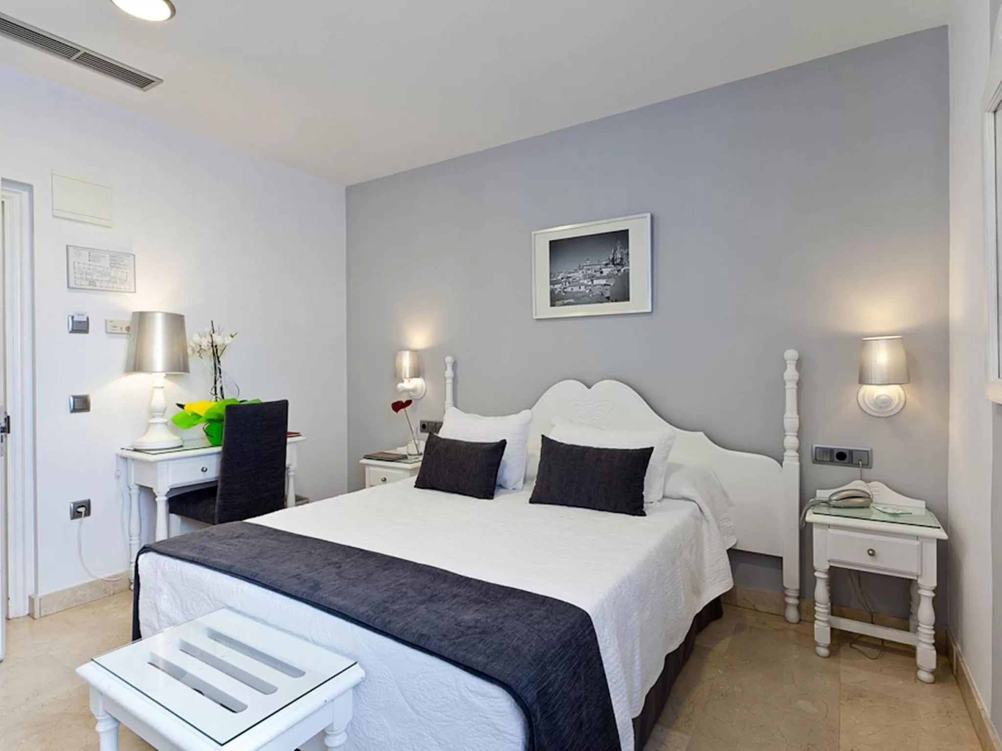 Bed in Hotel Carlos V