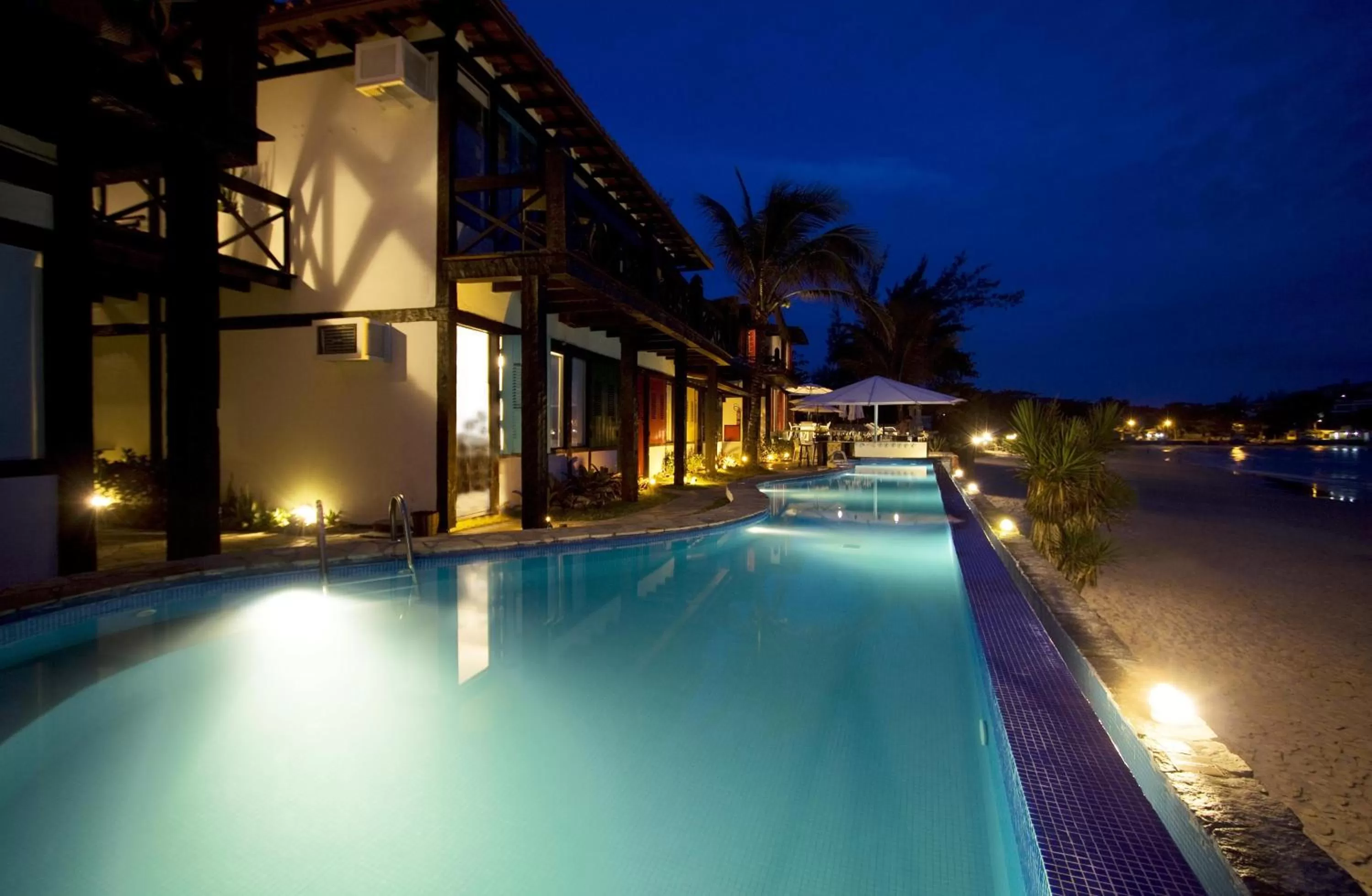 Swimming pool in Chez Pitu Praia Hotel