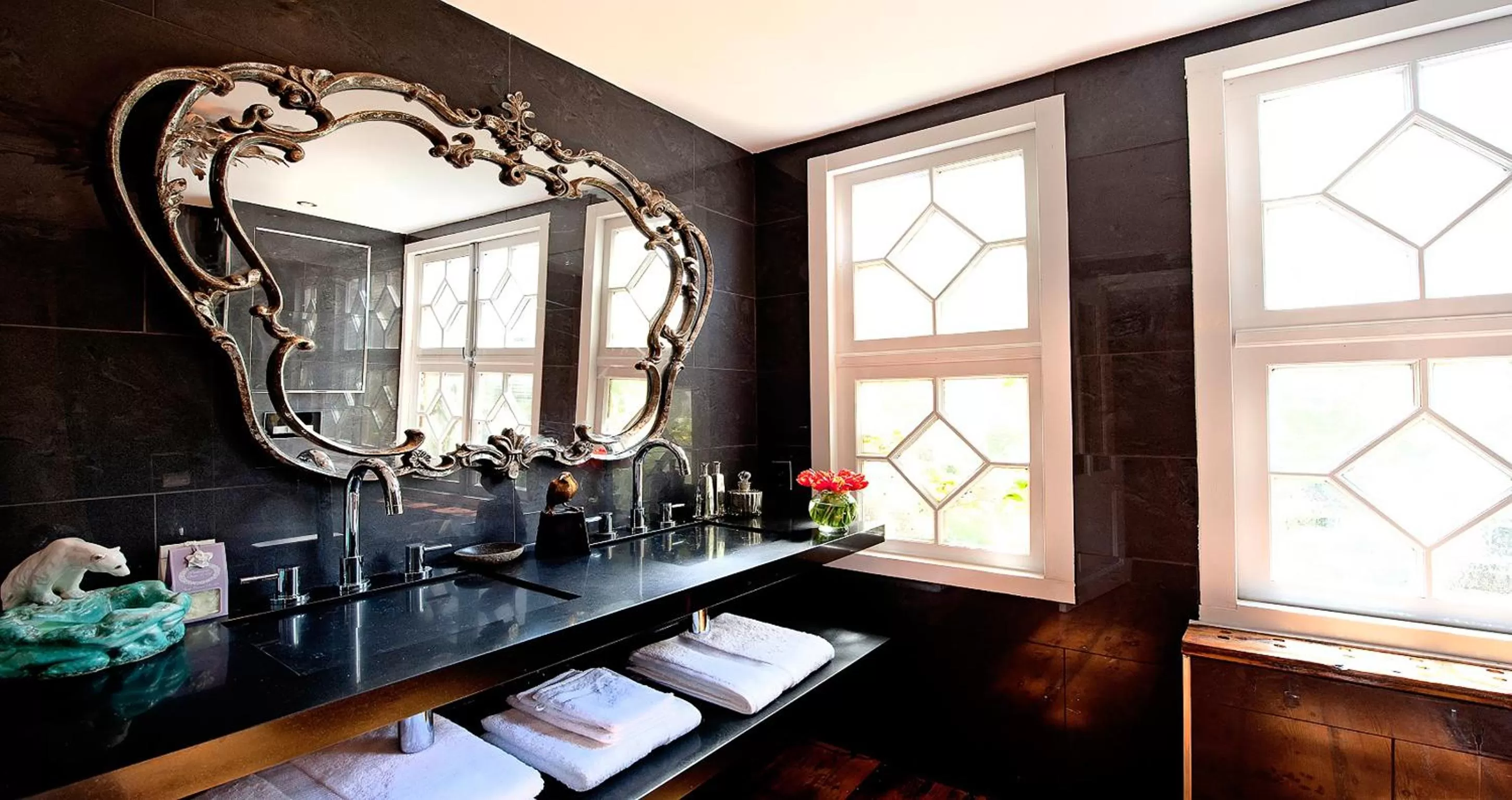 Bathroom in Breitner House