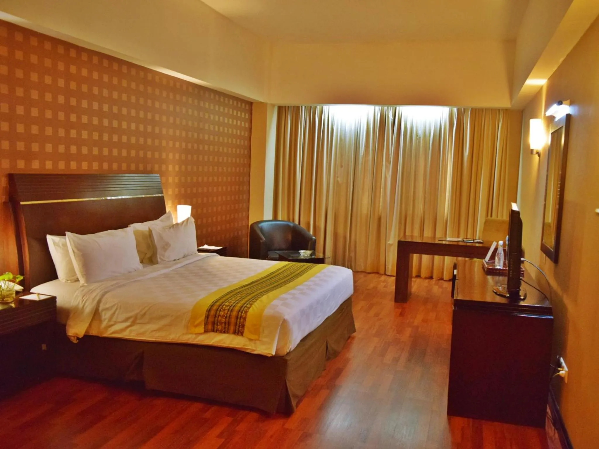 Deluxe Double or Twin Room in Grand Elite Hotel