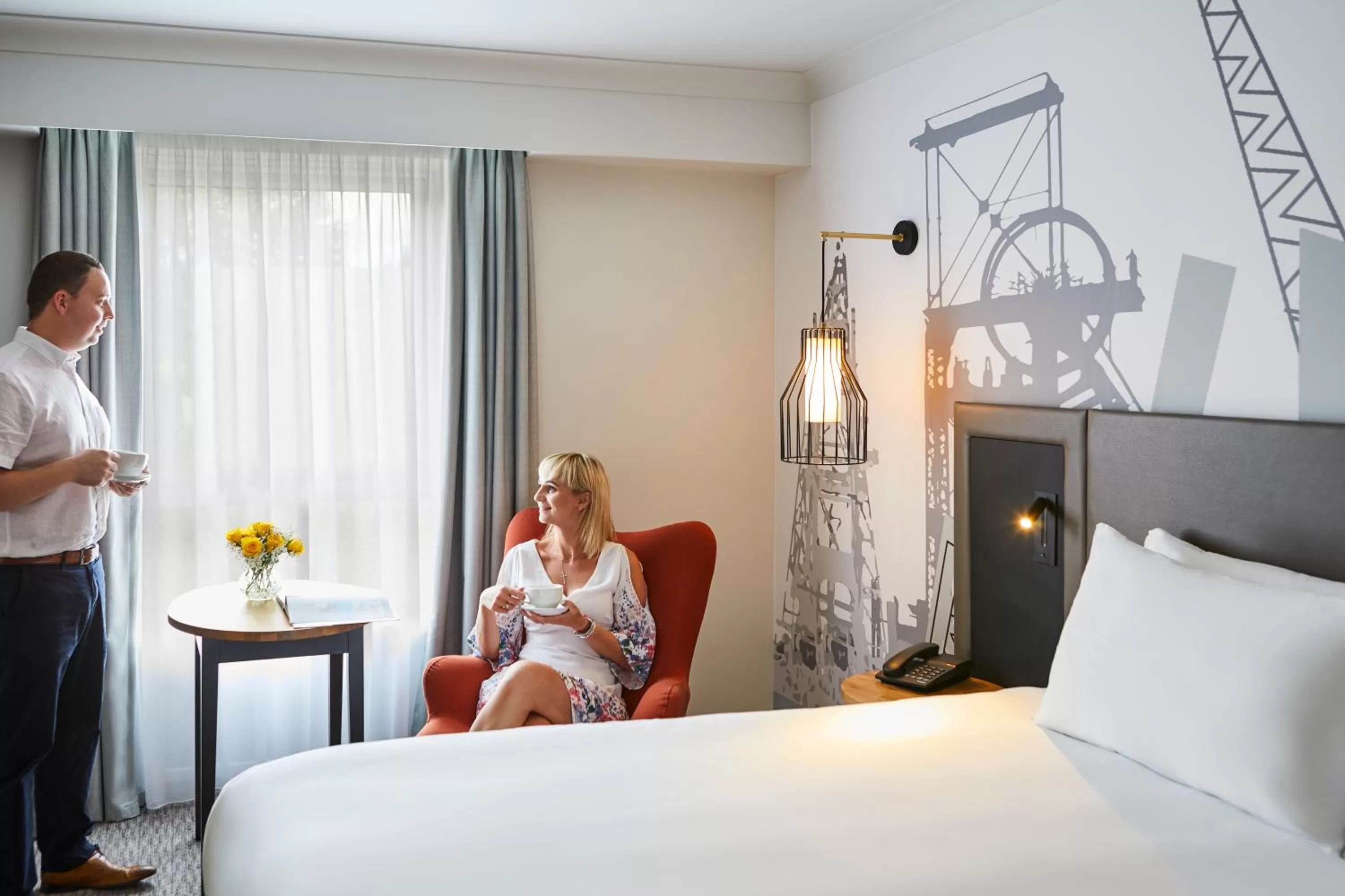 People, Bed in Mercure Cardiff North Hotel