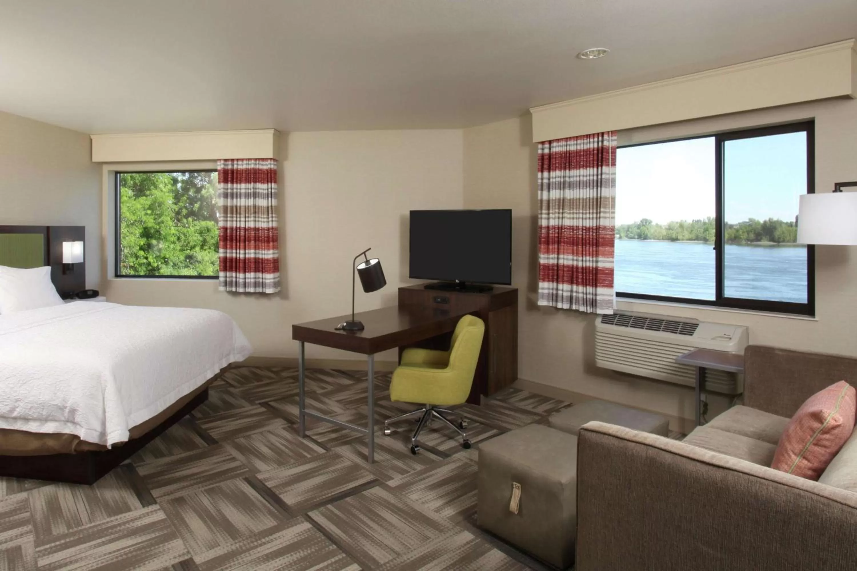 Bedroom, Bed in Hampton Inn Richland-Tri Cities