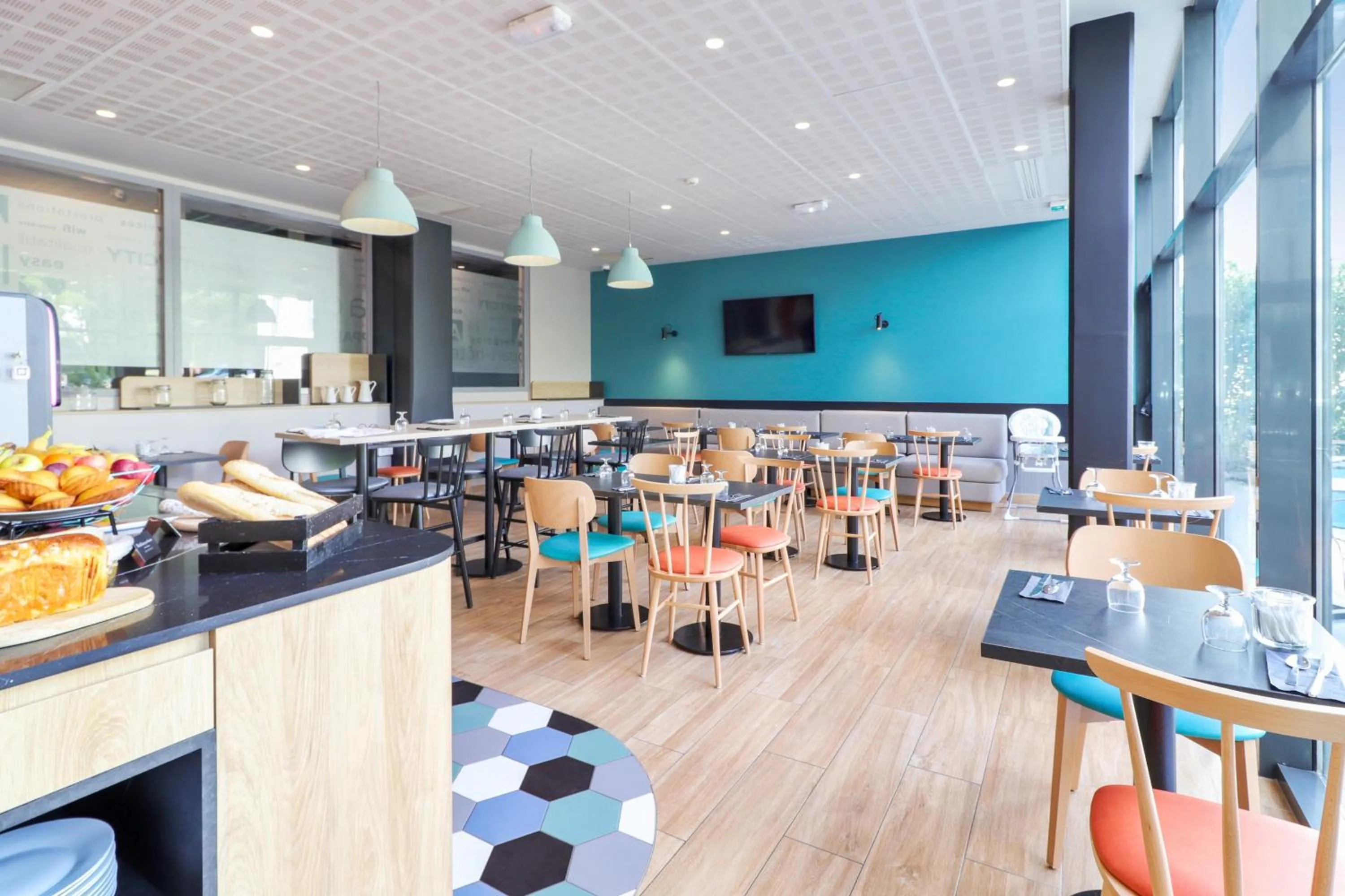 Restaurant/places to eat in Appart'City Confort Toulouse Diagora Labège