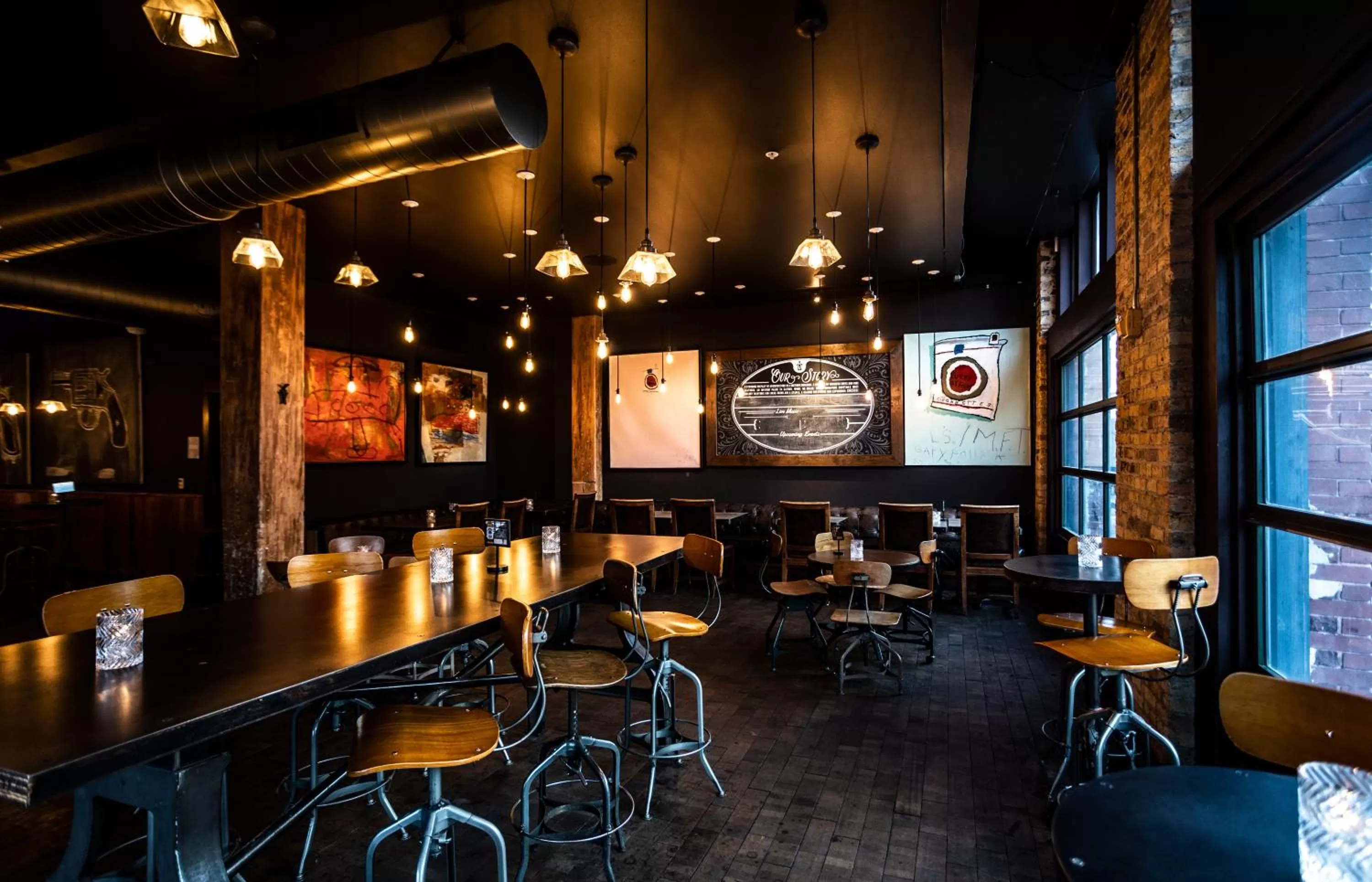 Lounge or bar in The Iron Horse Hotel