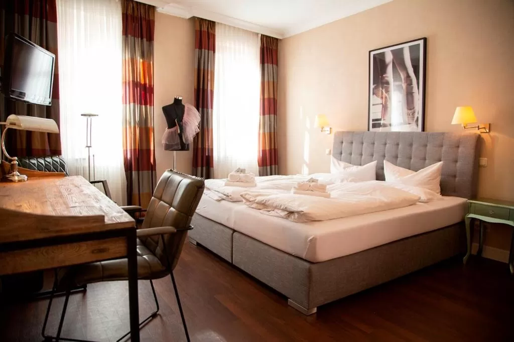 Bed in Hotel Zum Goldenen Stern