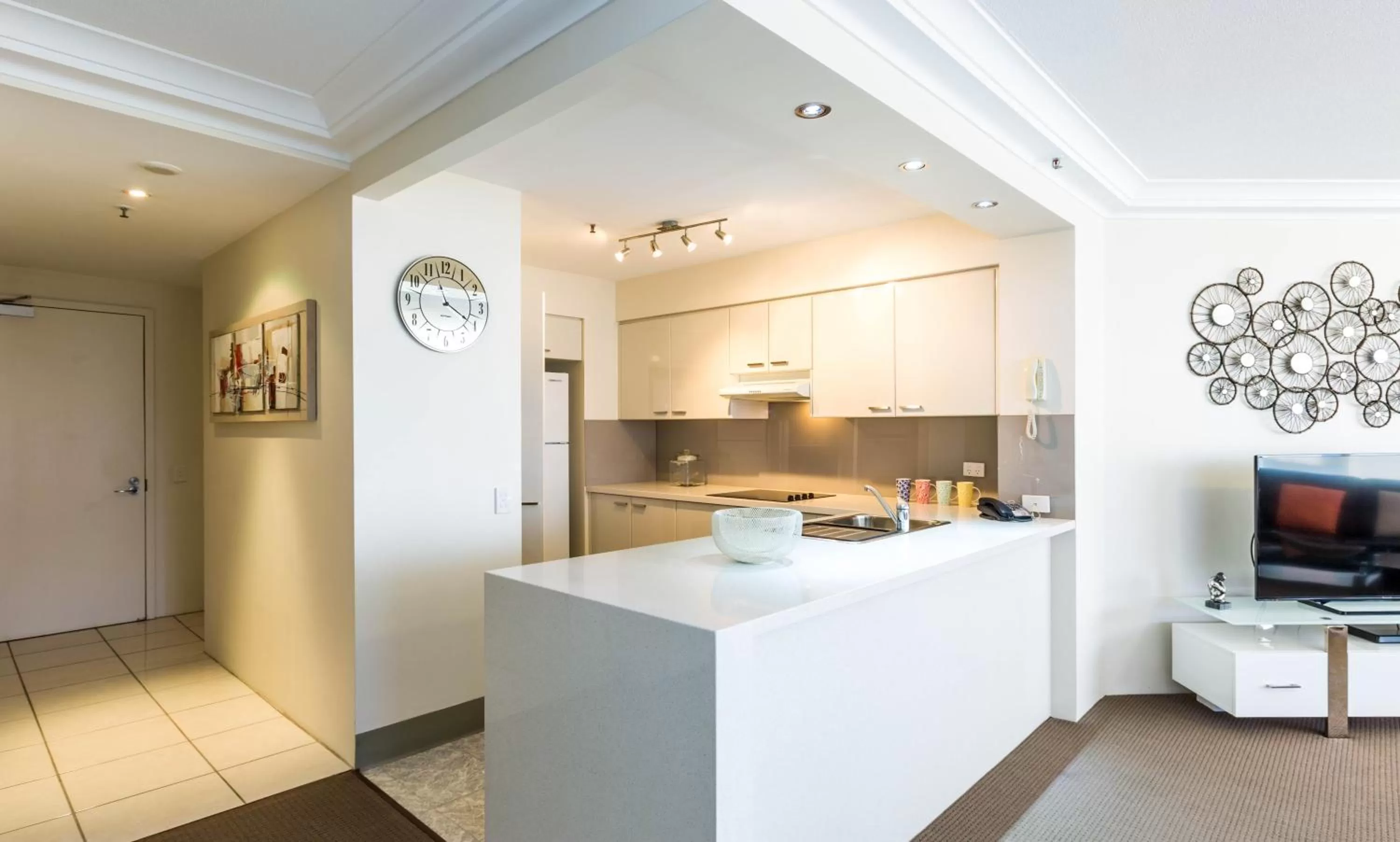 TV and multimedia in Belle Maison Apartments - Official