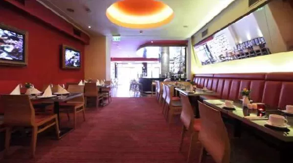 Restaurant/places to eat in Cityhotel Monopol