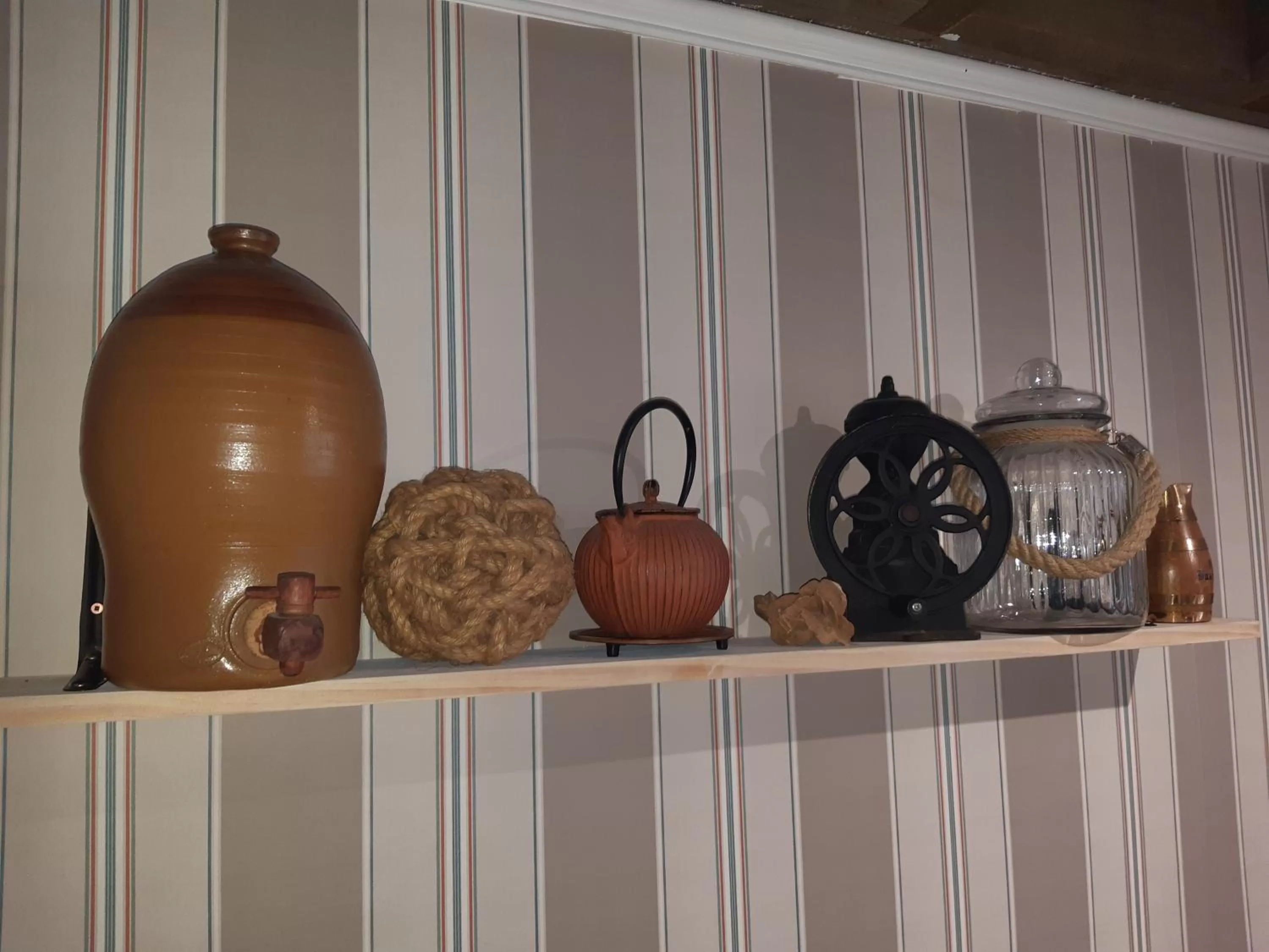 Kitchen or kitchenette in Harbour View Cottage