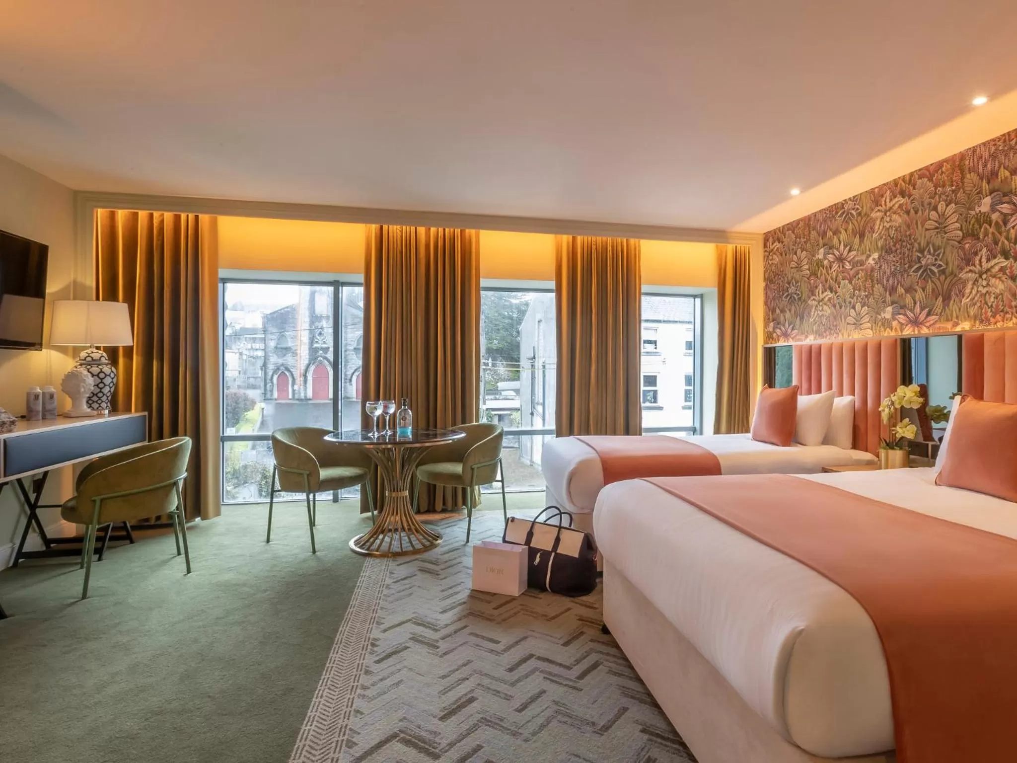 Photo of the whole room in Forster Court Hotel