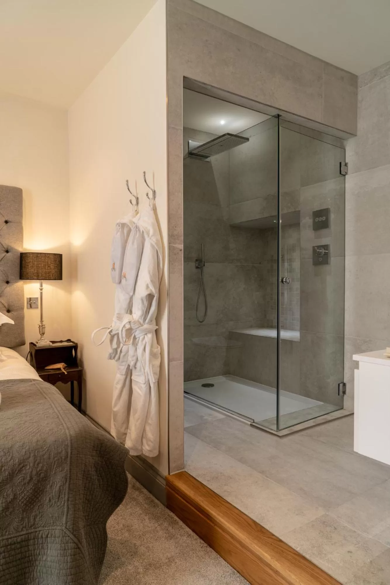 Bathroom in The Coach and Horses