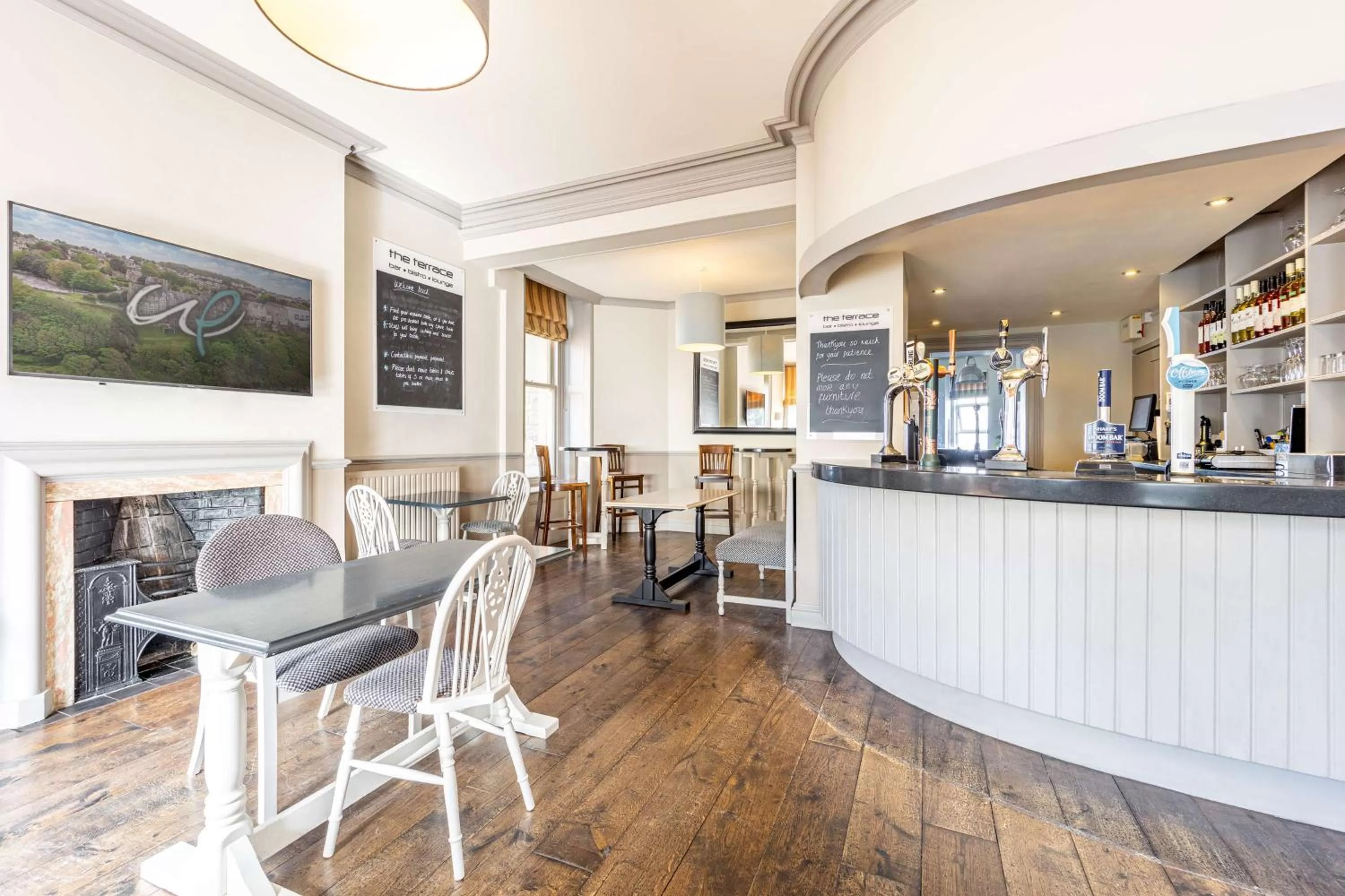 Lounge or bar in Best Western Walton Park Hotel