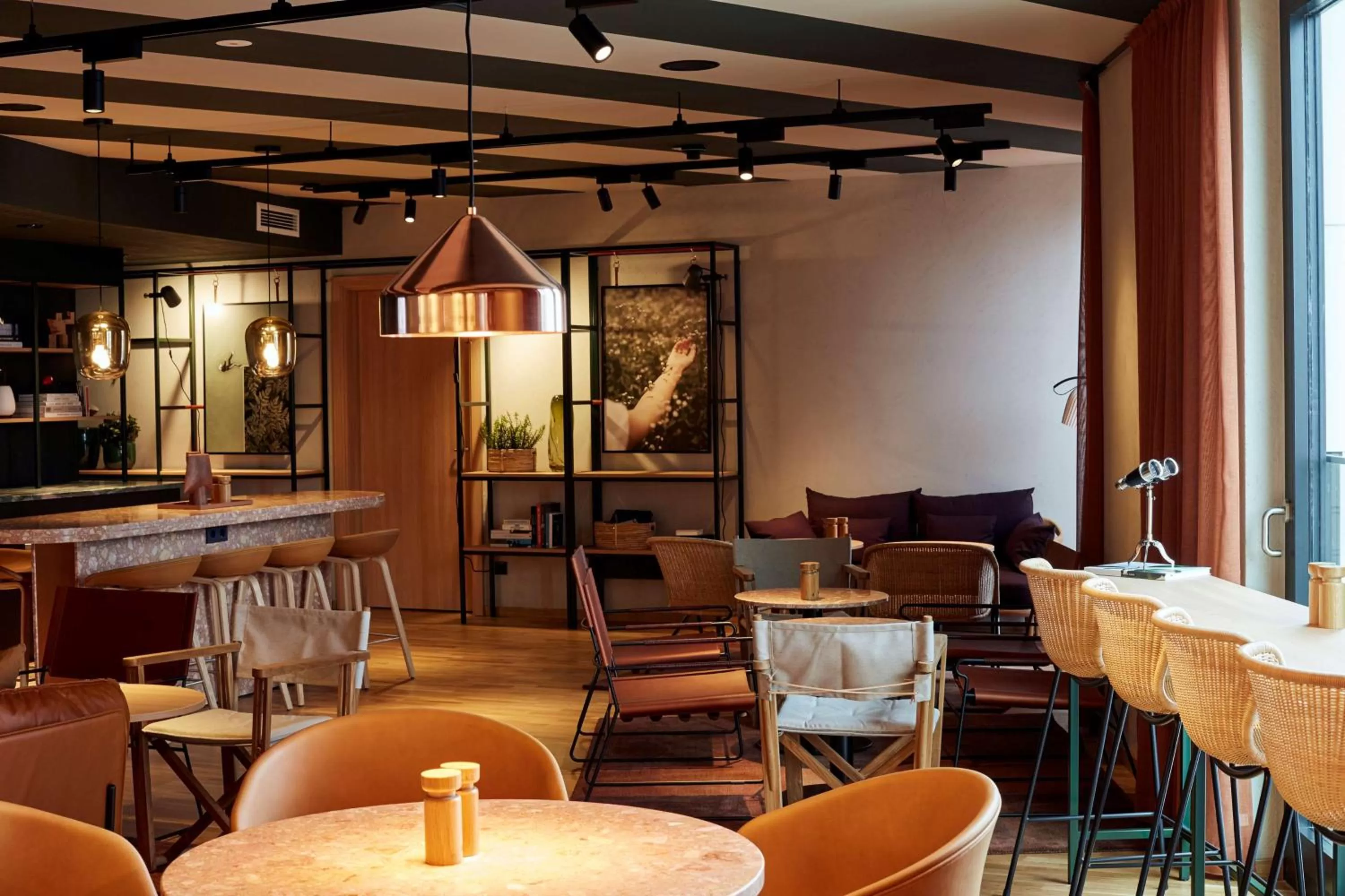 Lounge or bar in Scandic Frankfurt Hafenpark