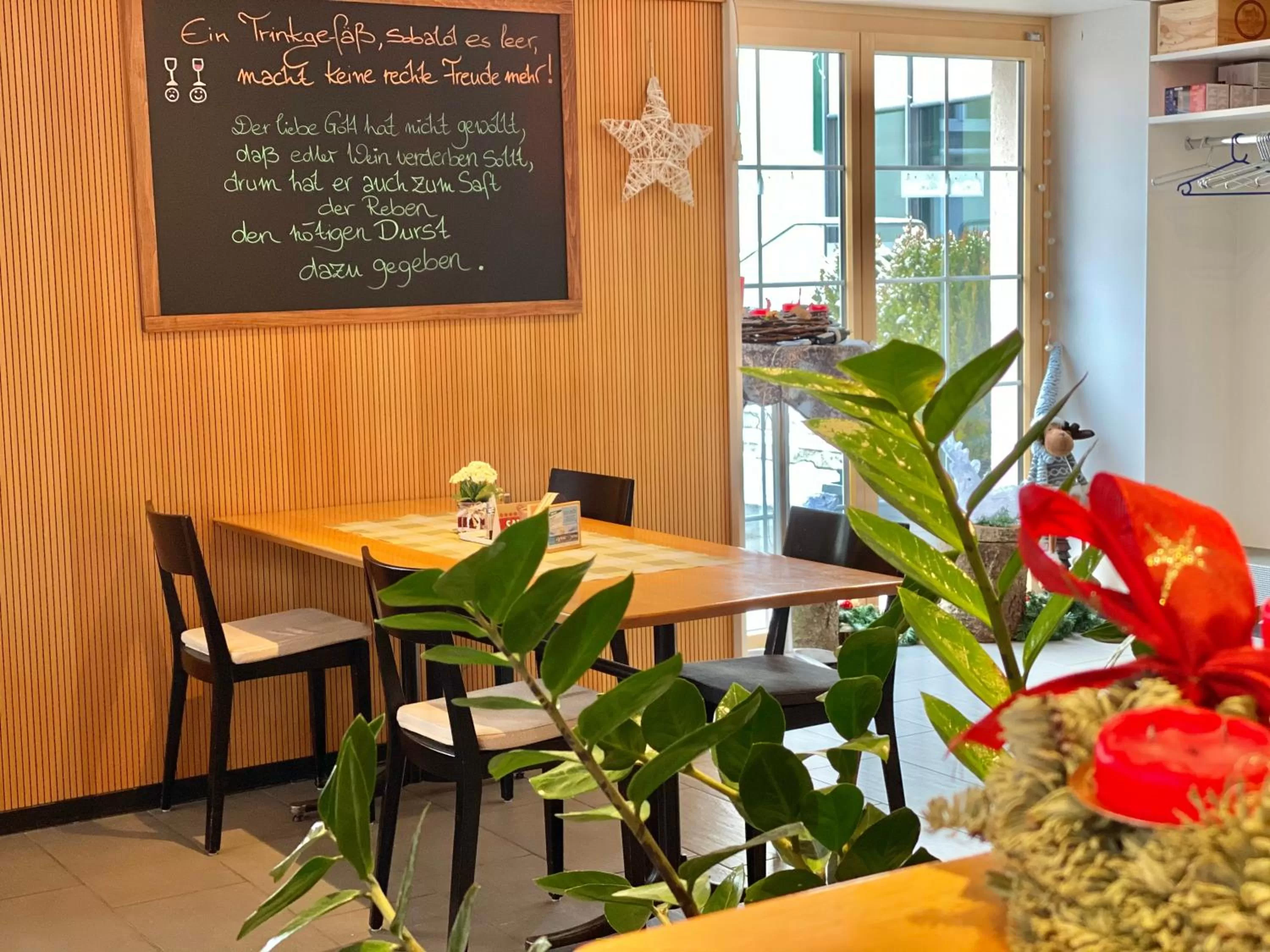 Restaurant/places to eat in Hotel Hirschen Hinwil