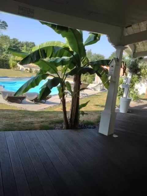 Garden, Pool View in Le Temps des Hôtes