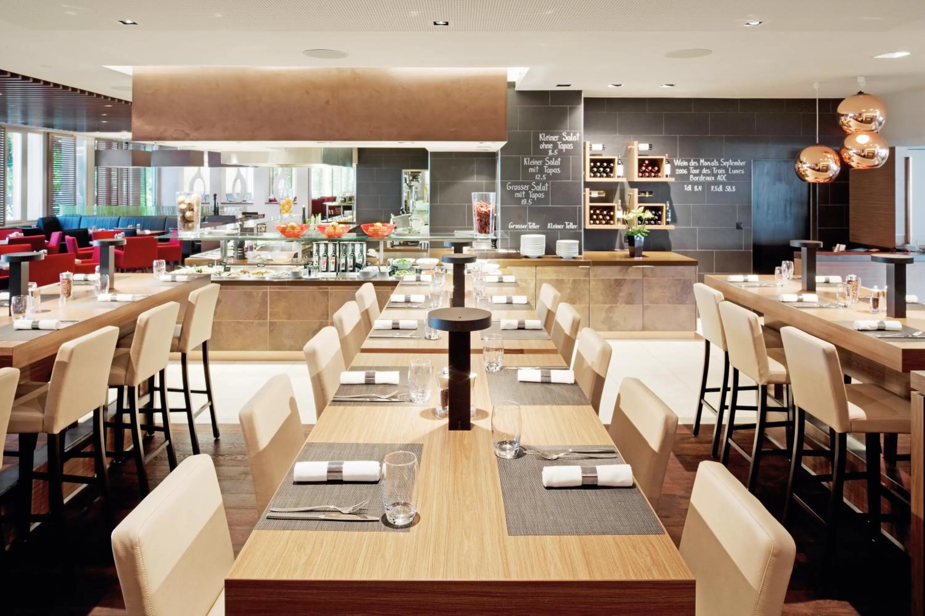 Restaurant/places to eat in Mövenpick Hotel Zurich Airport