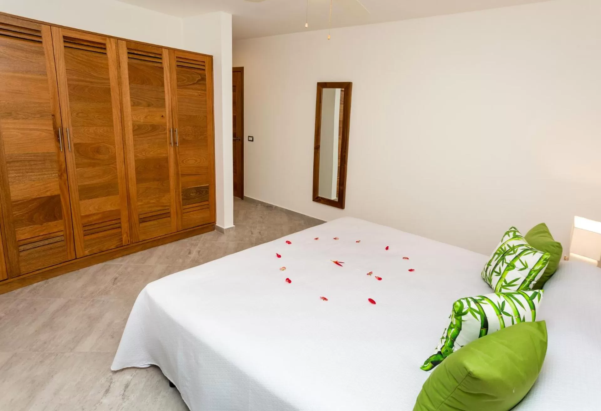 Bedroom, Bed in Louisa Aparthotel