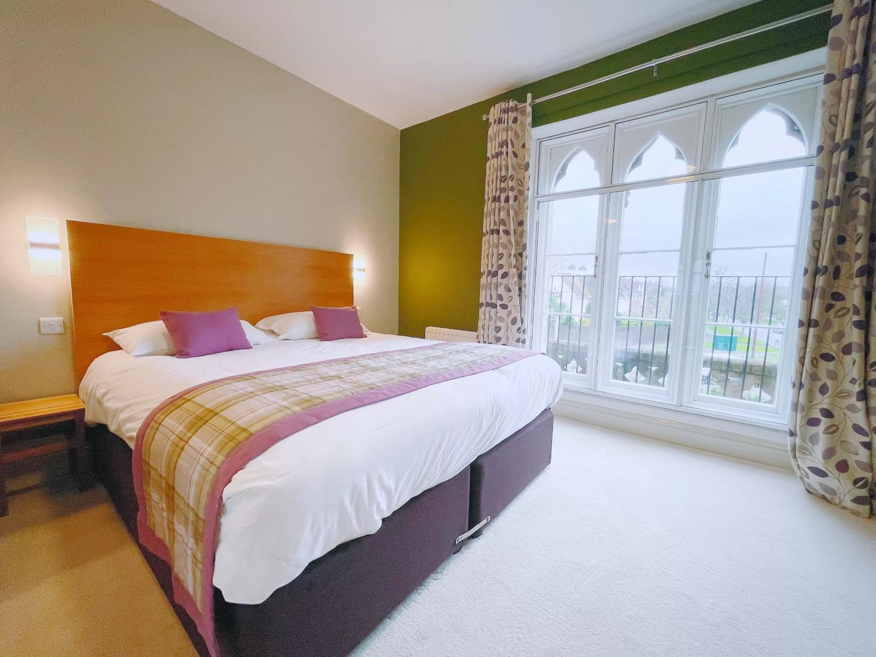 Bedroom, Bed in The Corner House Hotel