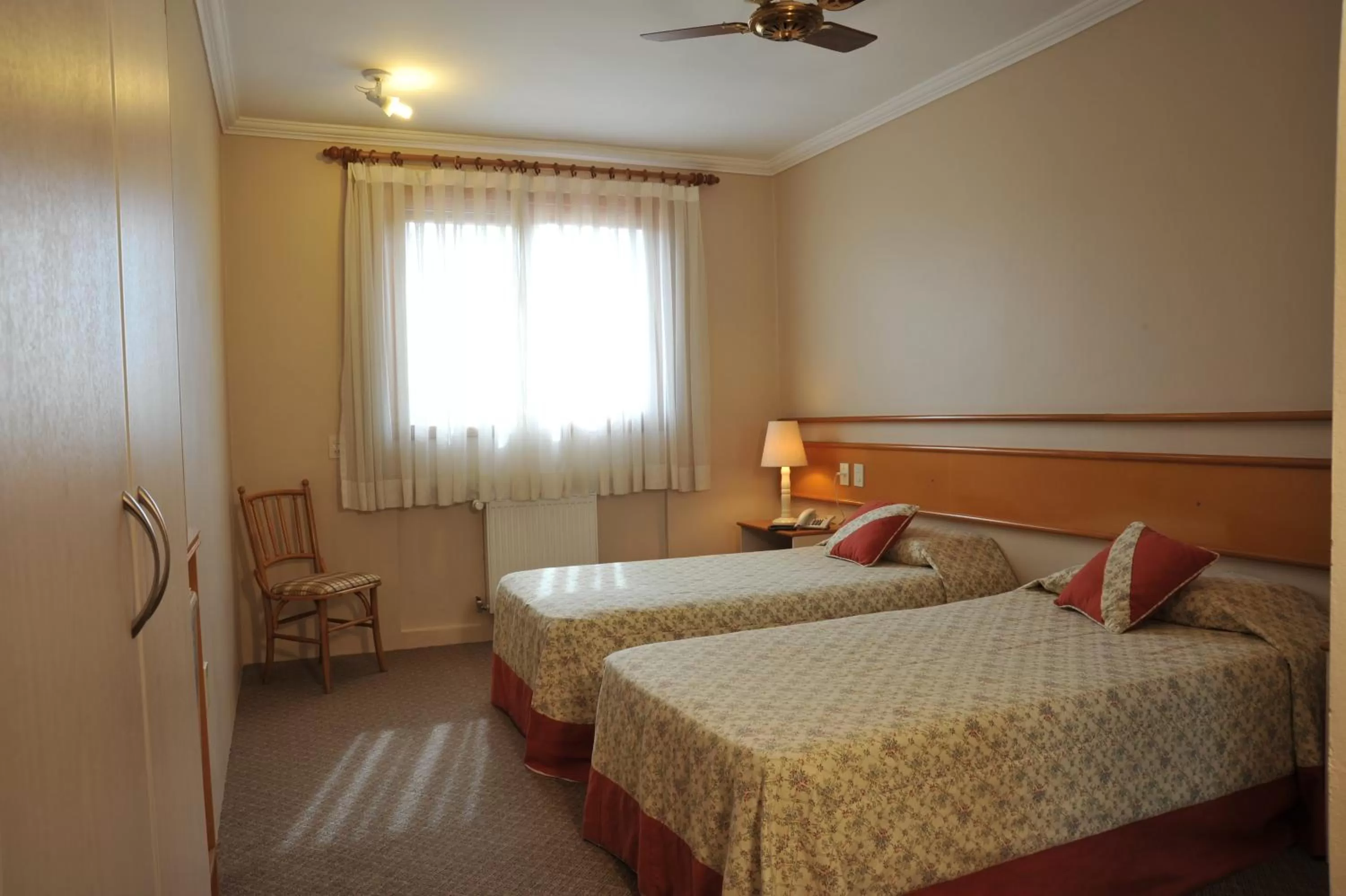 Photo of the whole room, Bed in Farina Park Hotel