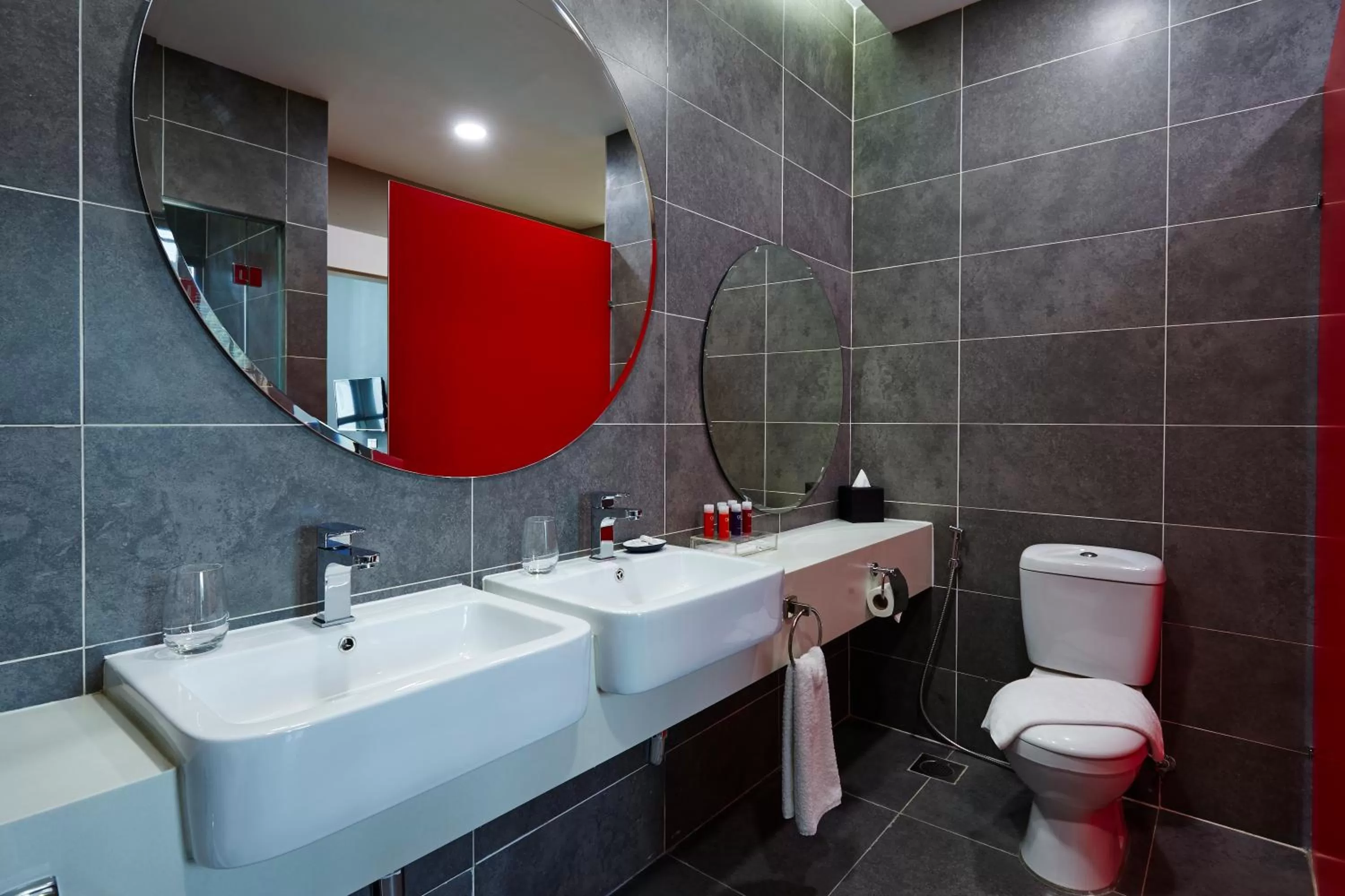 Bathroom in Qliq Damansara Hotel