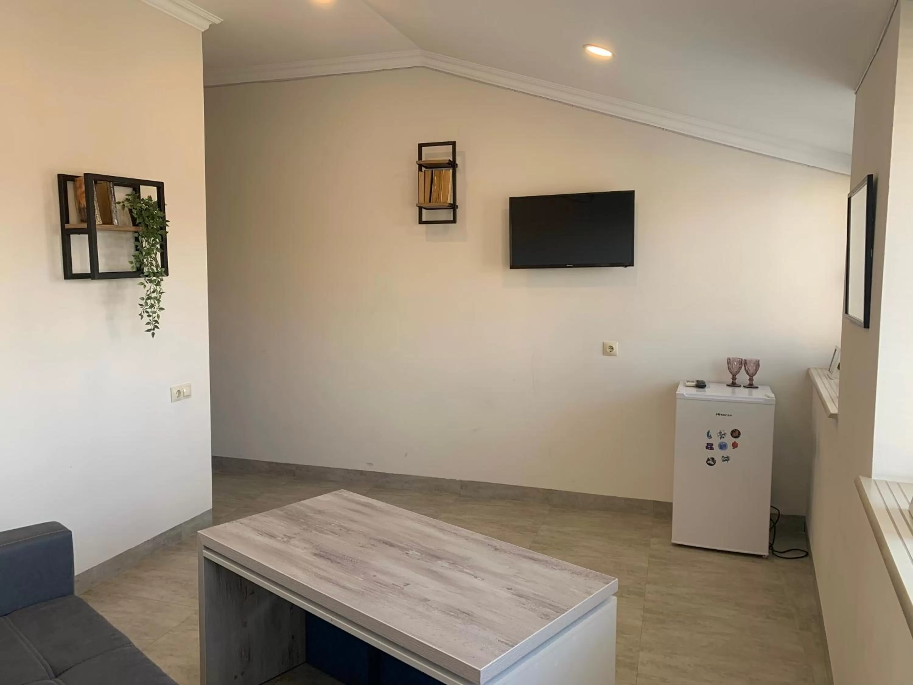 TV and multimedia in Menua by Horizon Hotels, Yerevan