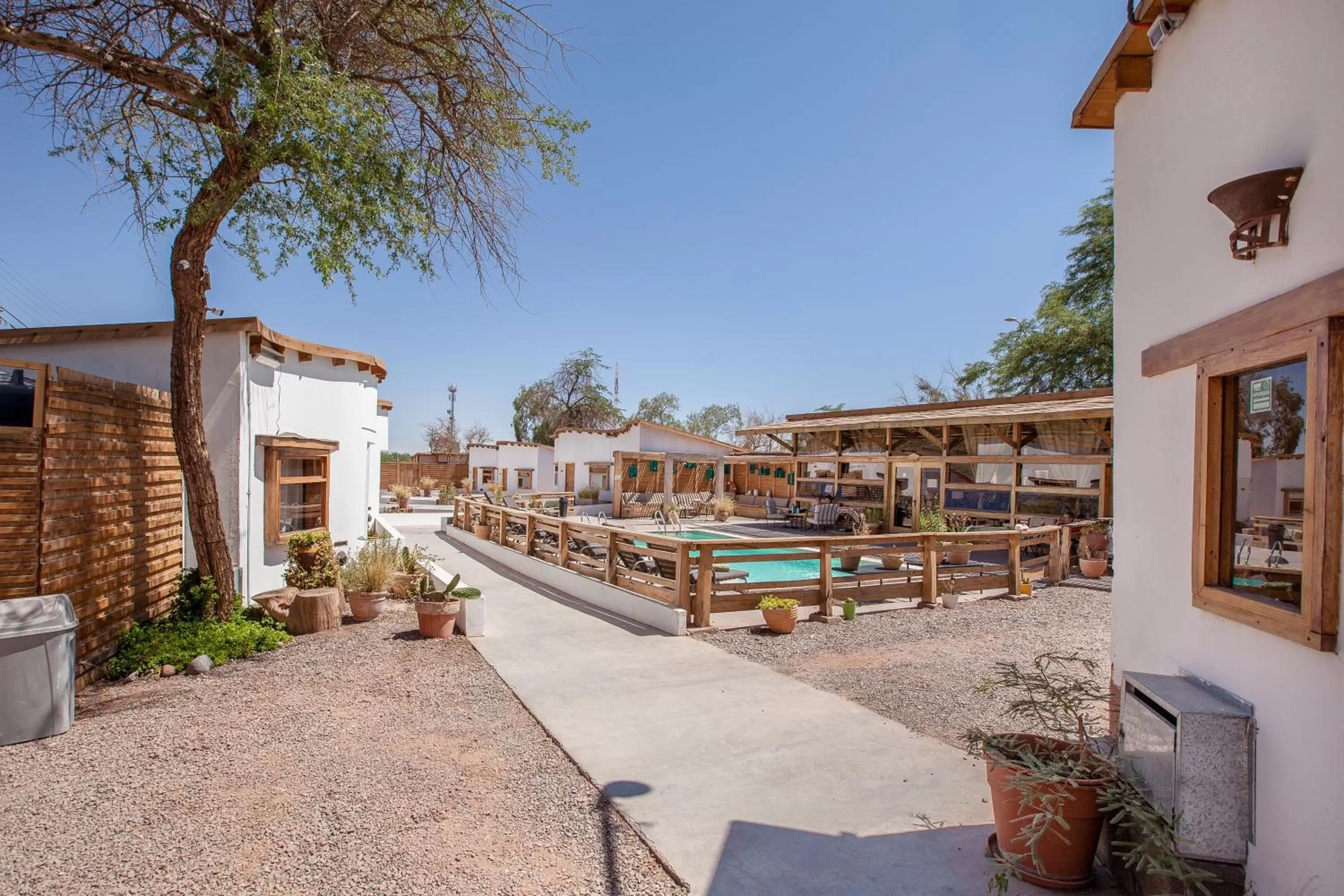 Property building, Swimming Pool in Hotel La Cochera