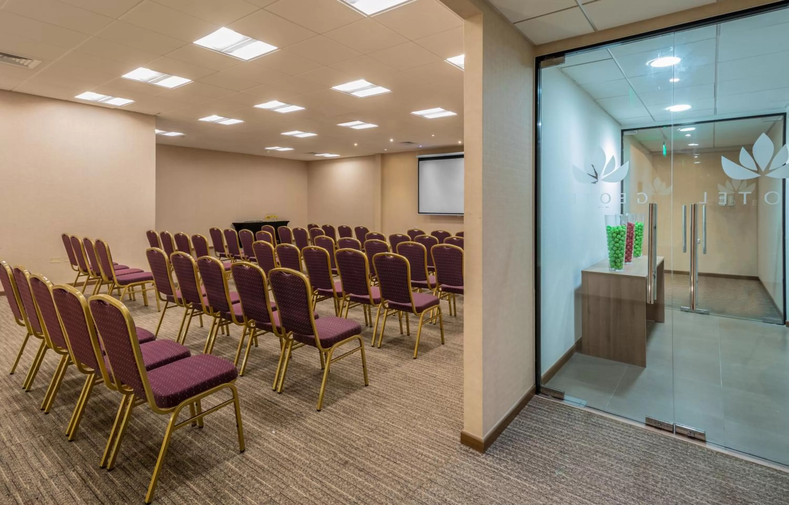 Business facilities in Geotel Antofagasta