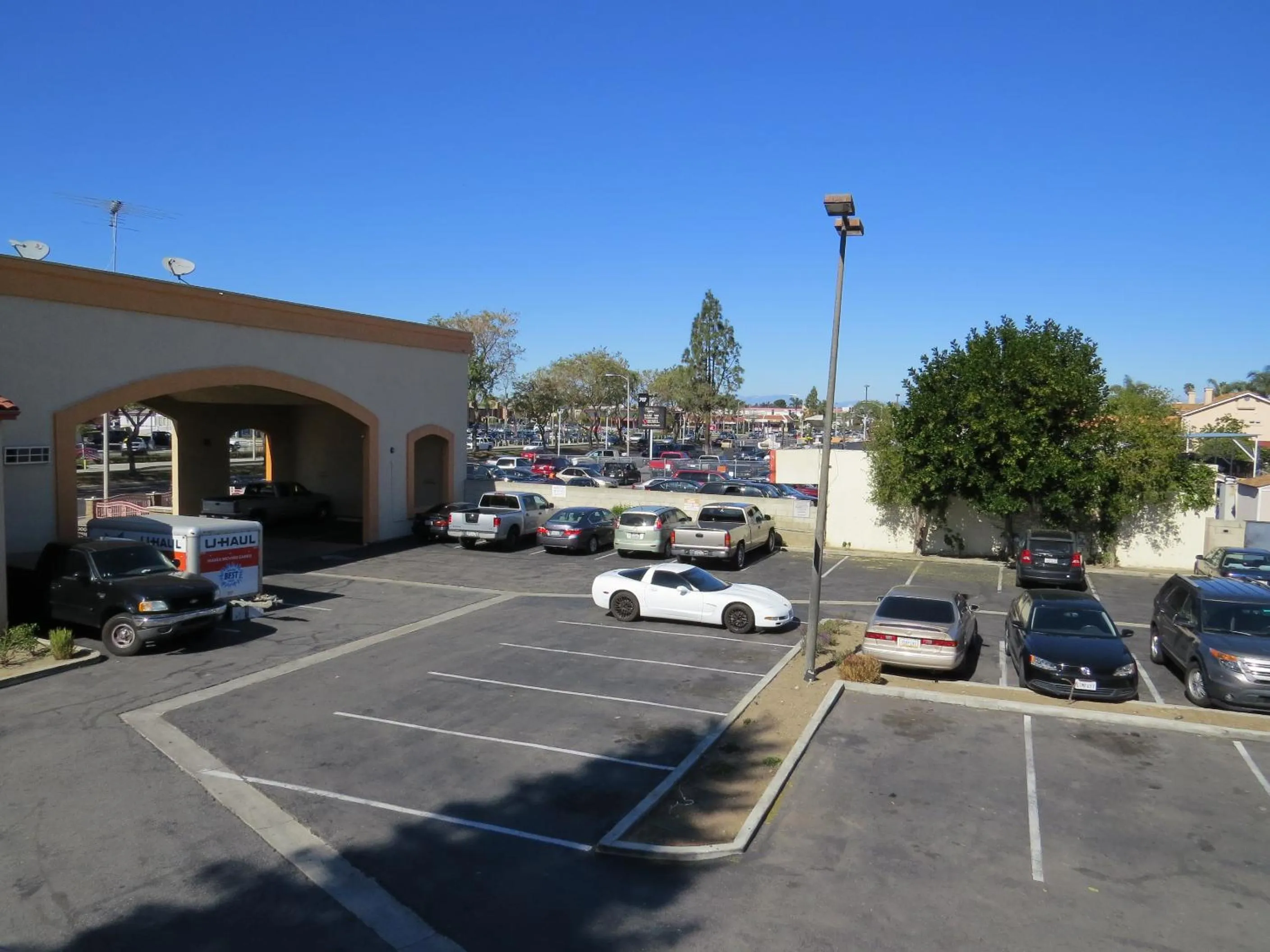 View (from property/room), Neighborhood in Best Inn