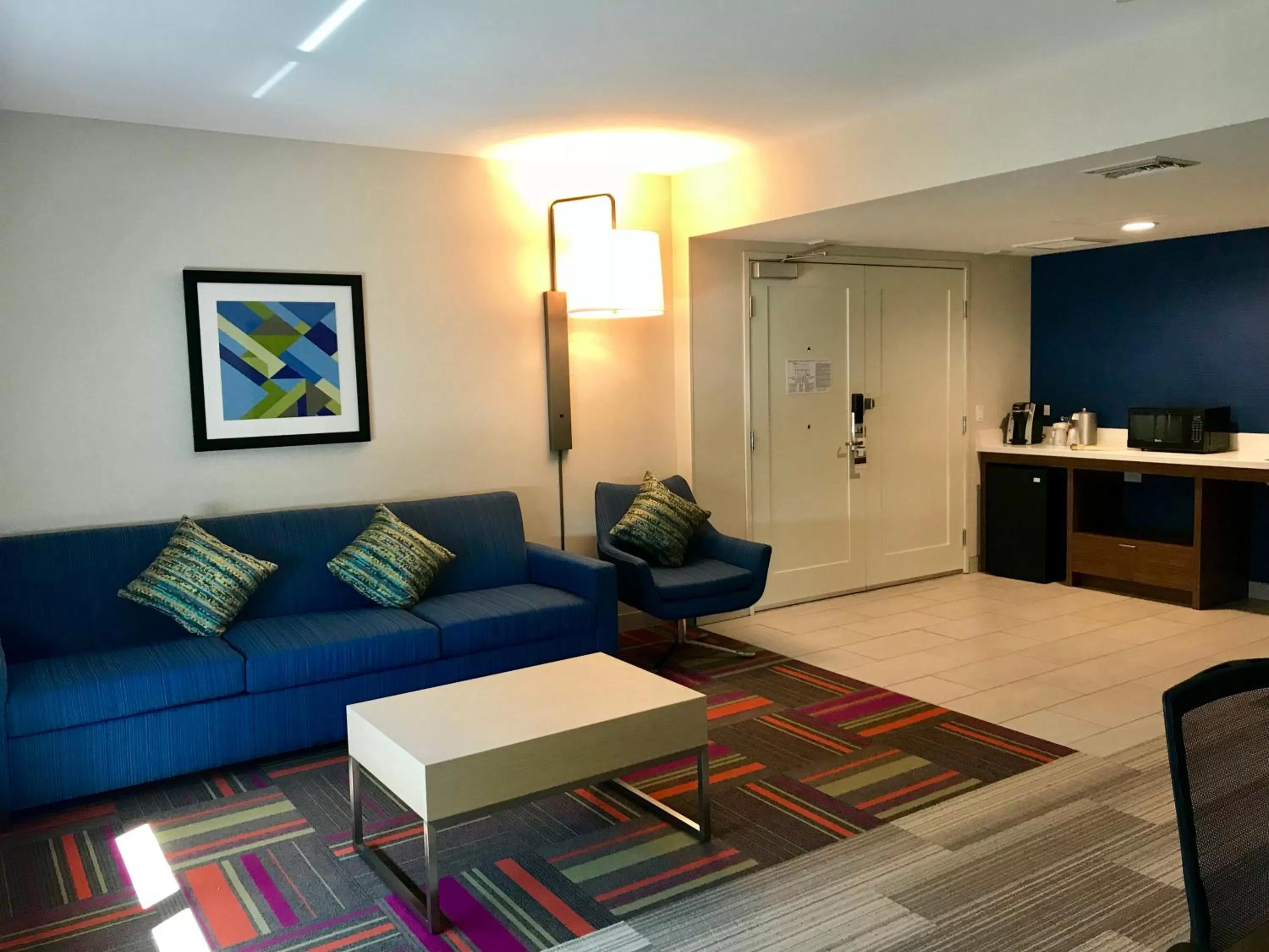 Photo of the whole room in Holiday Inn Express & Suites Pasadena - Los Angeles by IHG