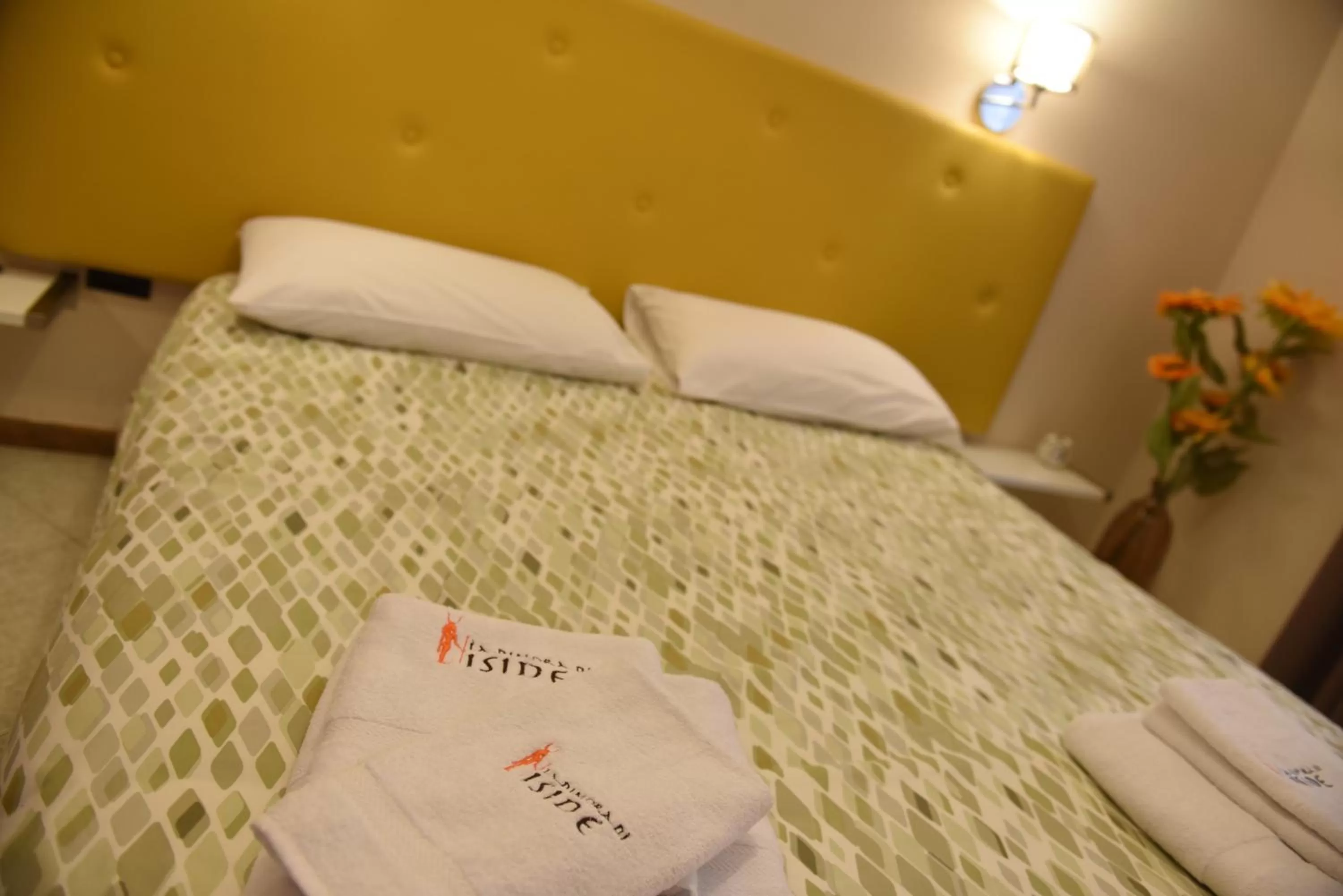 Photo of the whole room, Bed in B&B La Dimora di Iside