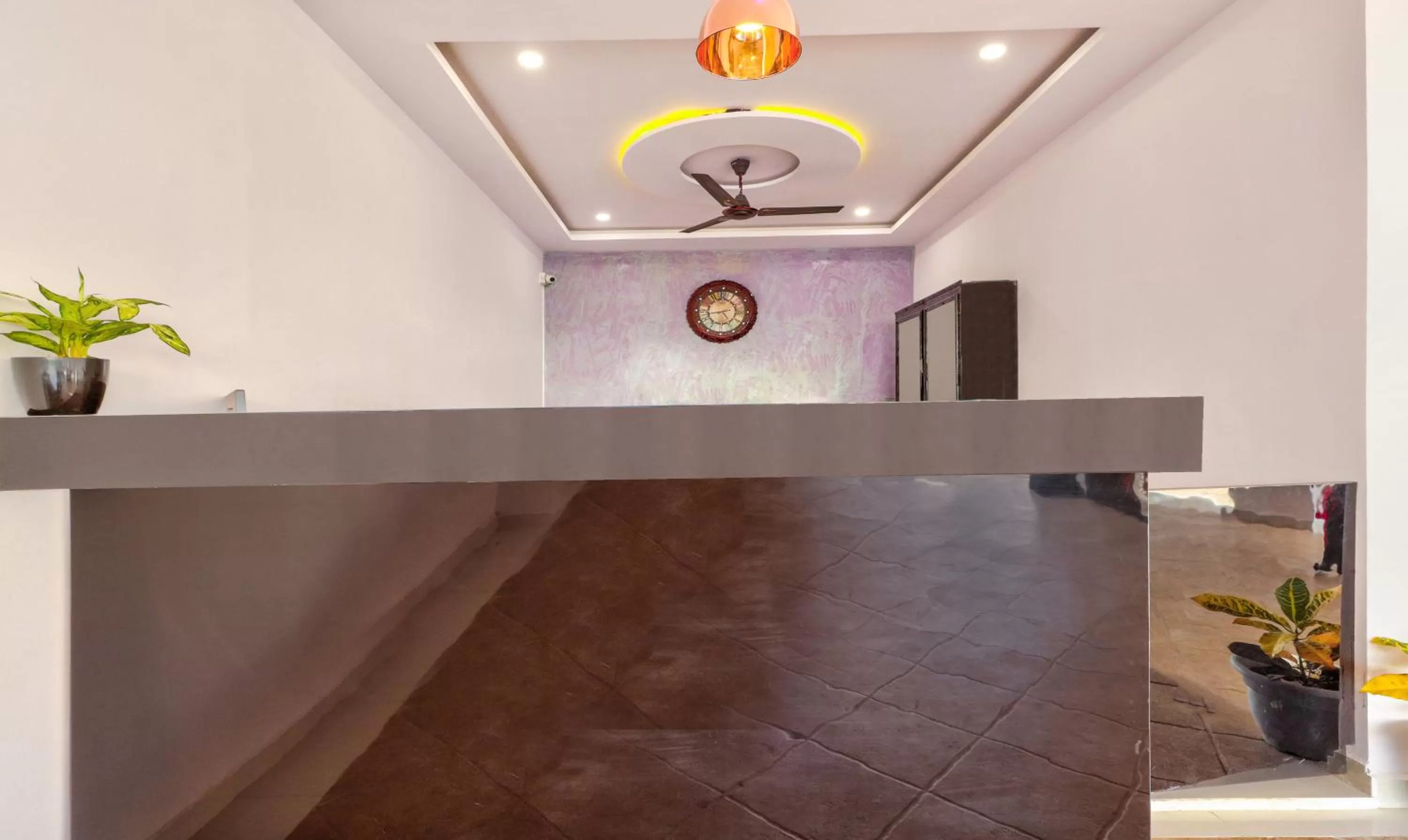 Lobby or reception in Itsy Hotels Carnival Inn