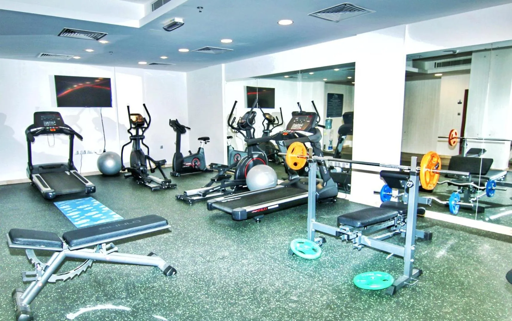 Fitness centre/facilities in Muscat Gate Hotel