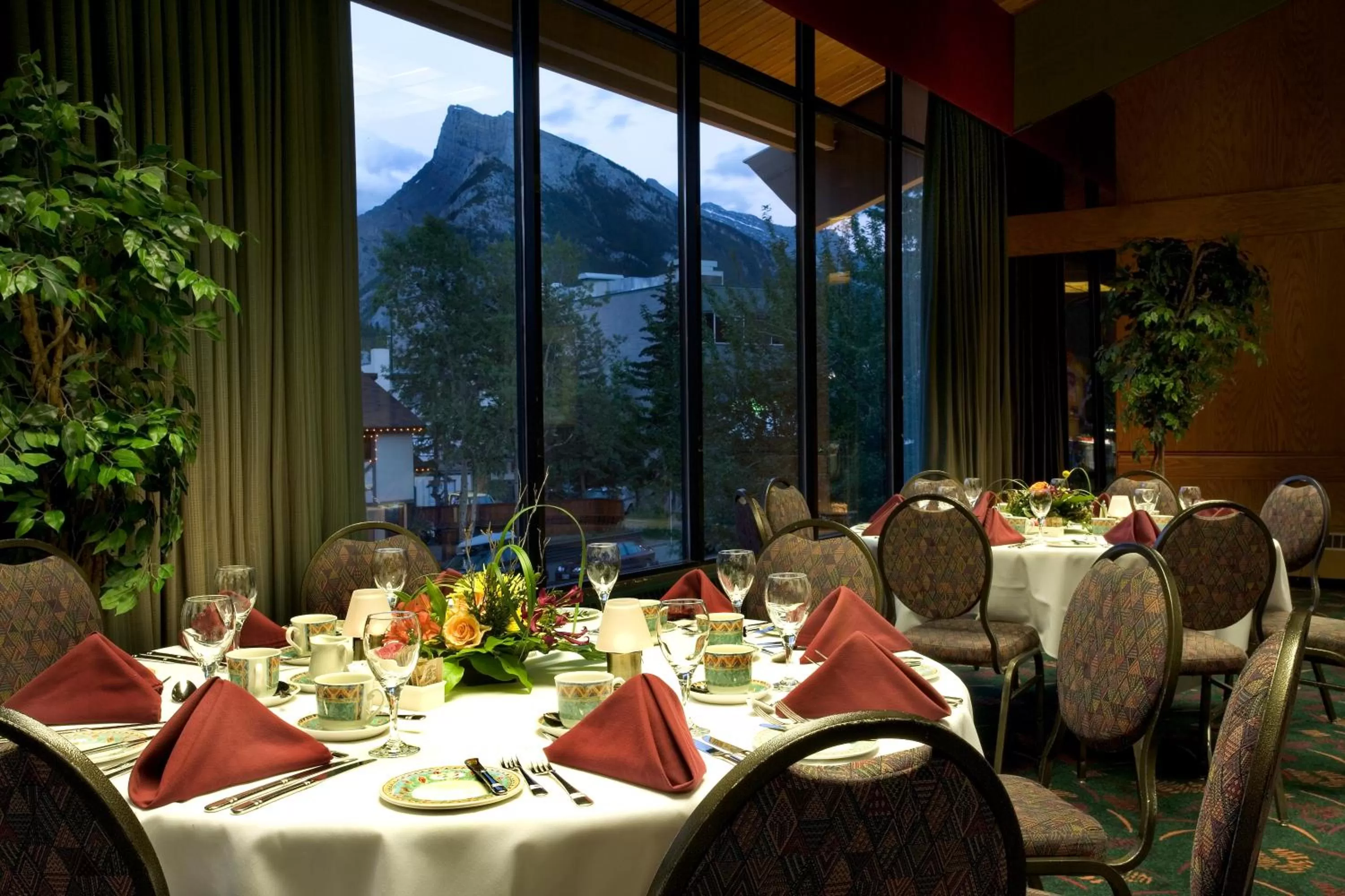 Banquet/Function facilities in Banff Park Lodge