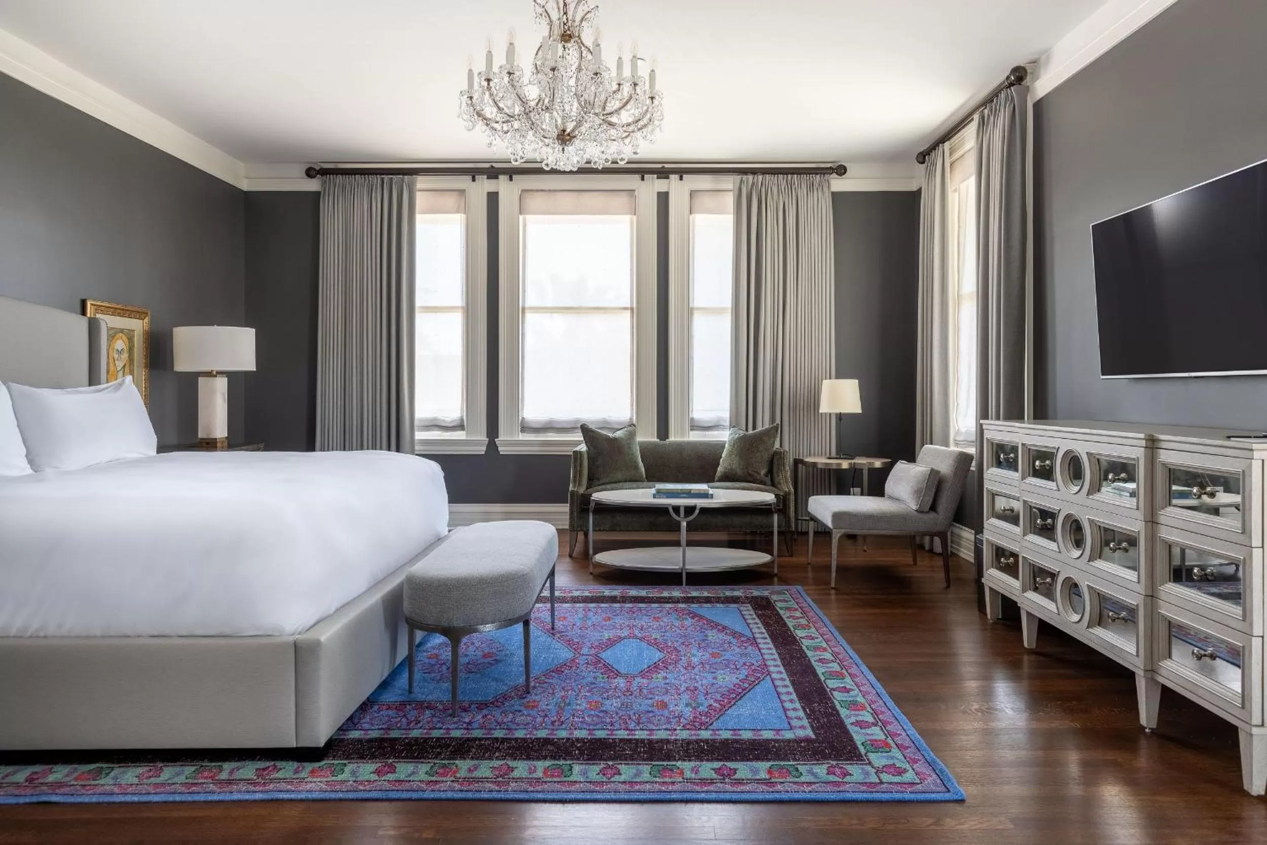 Bed in La Colombe d'Or Hotel