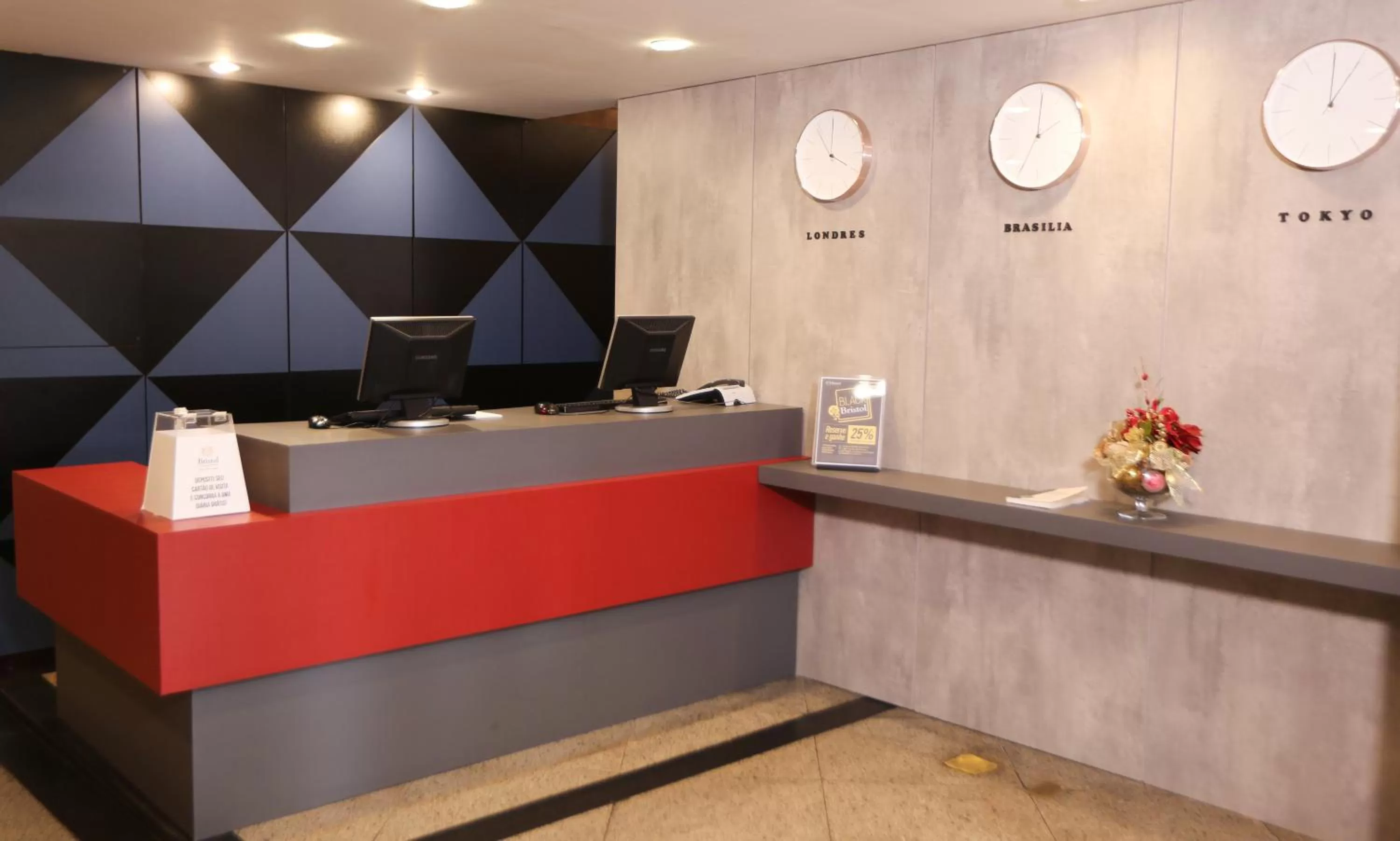 Lobby or reception in Bristol Metropolitan Curitiba Centro