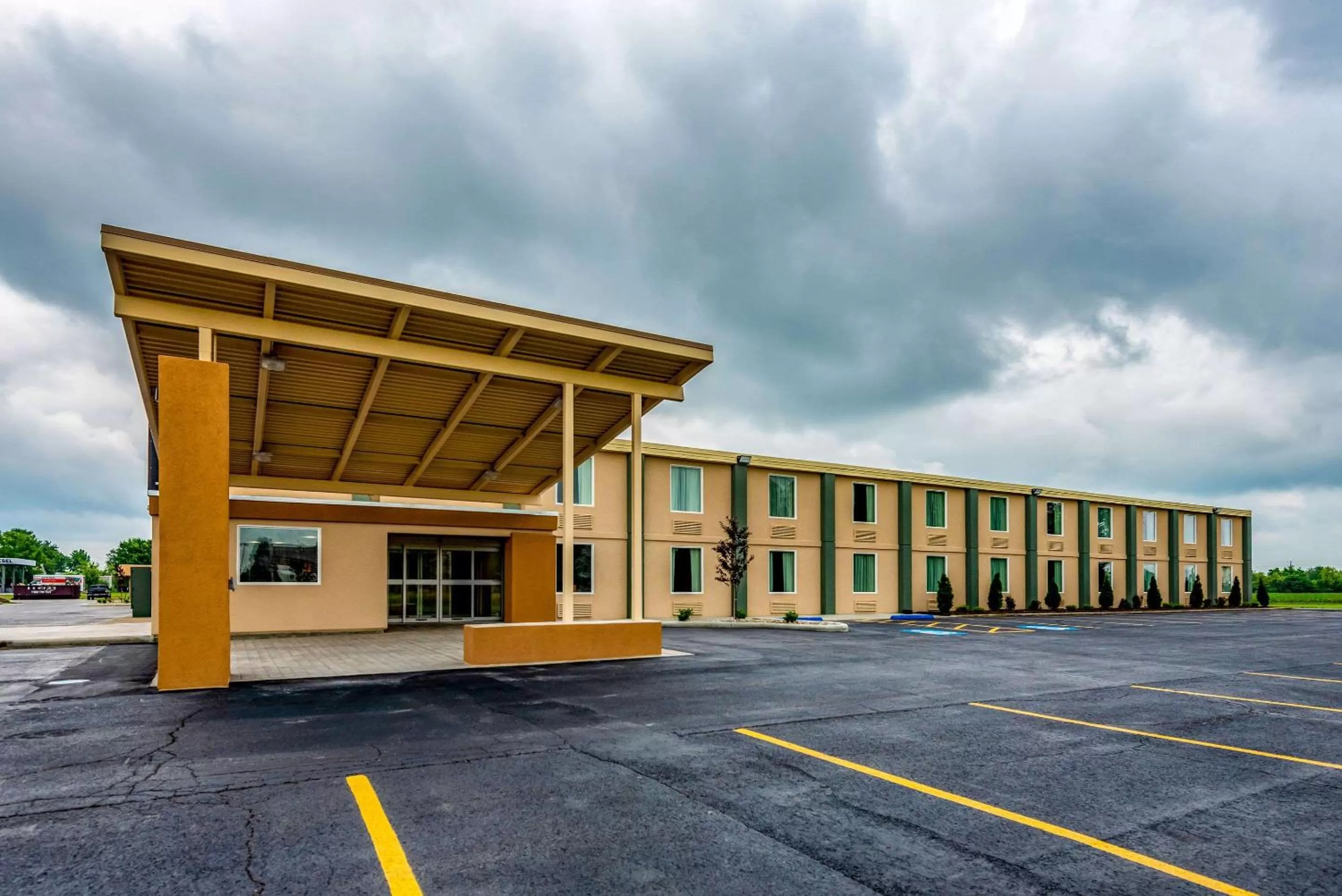 Property building in Quality Inn Bucyrus North