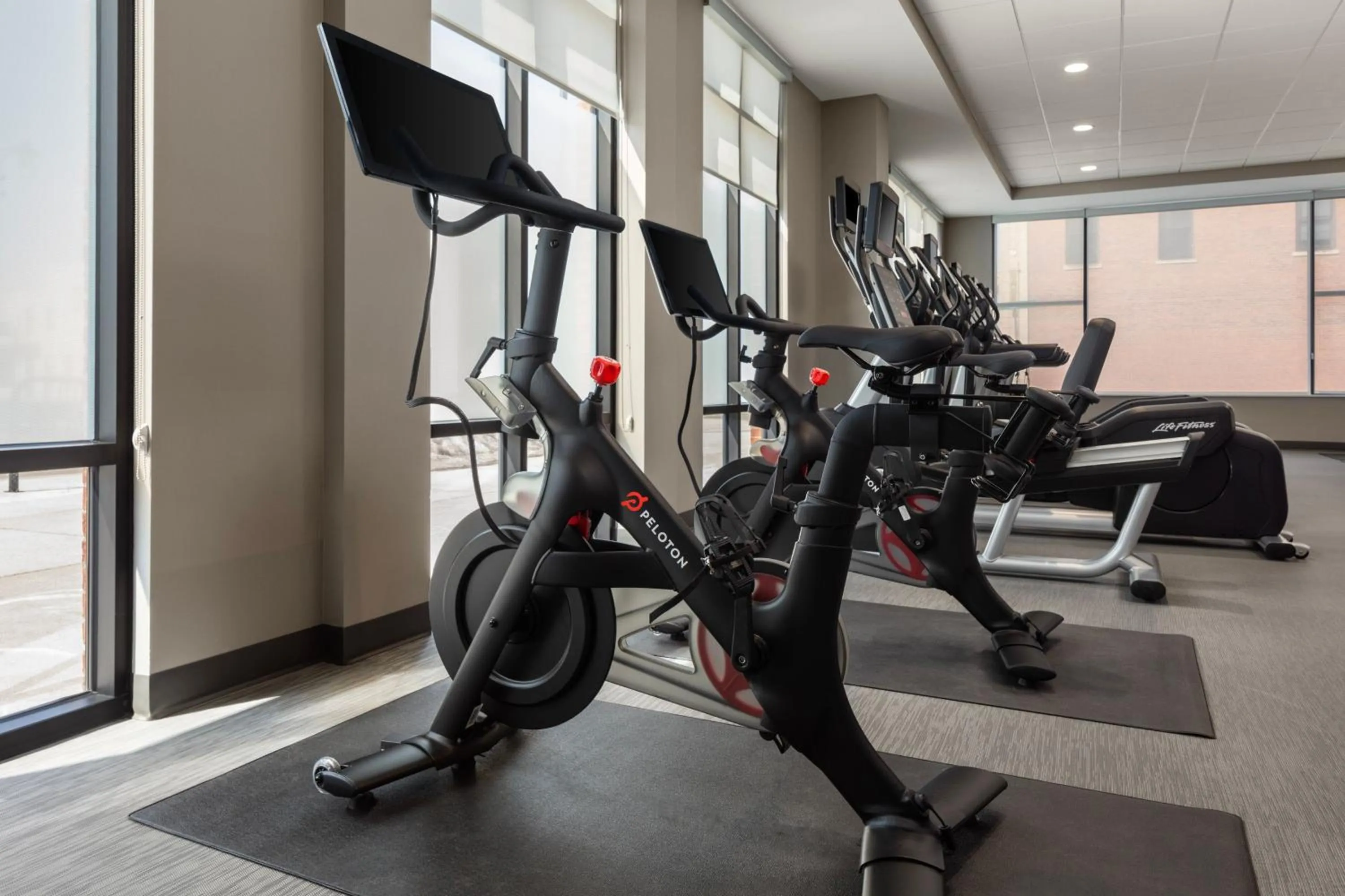 Fitness centre/facilities in Courtyard by Marriott Owatonna Downtown