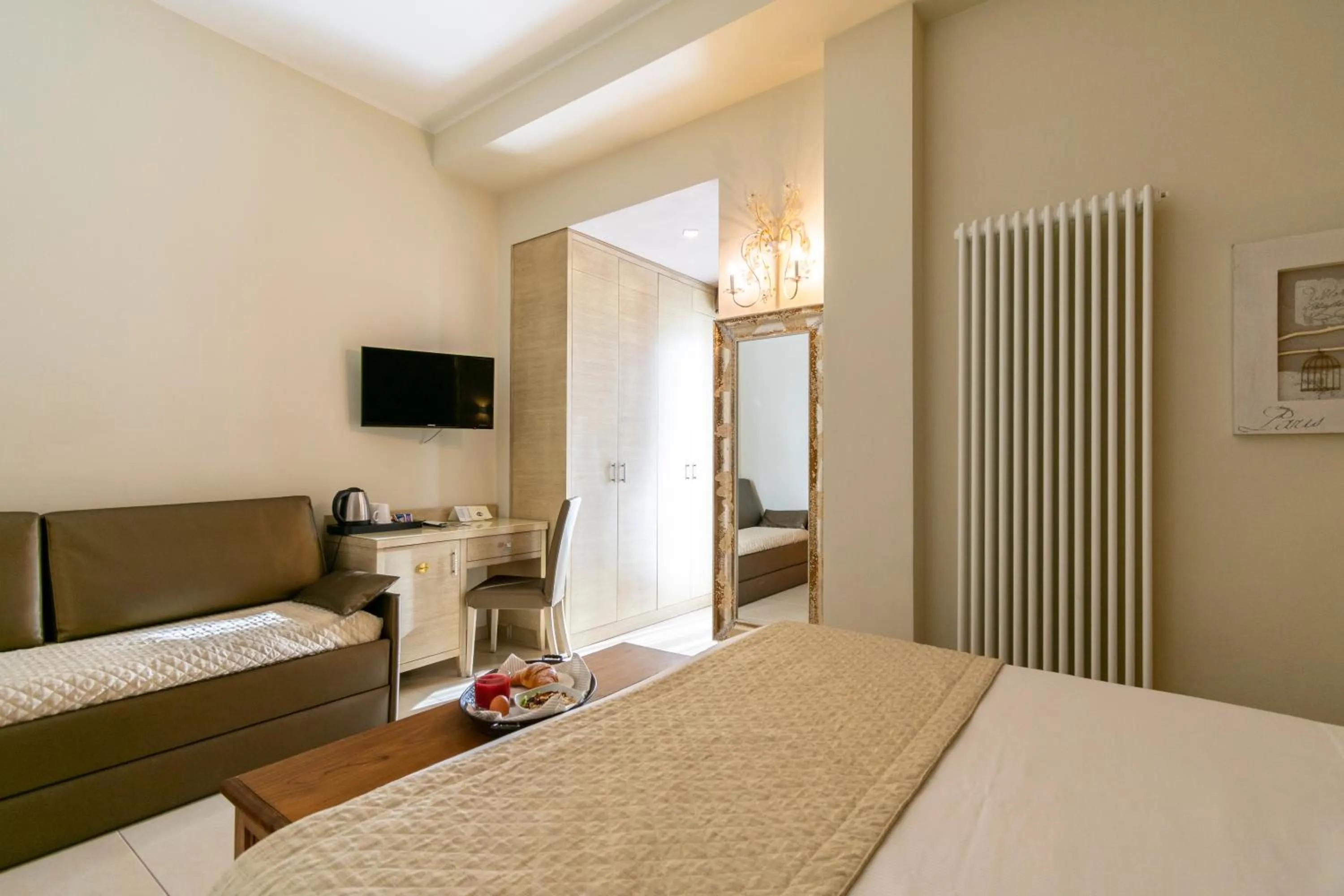 Bedroom, Bed in Hotel Villa Tiziana