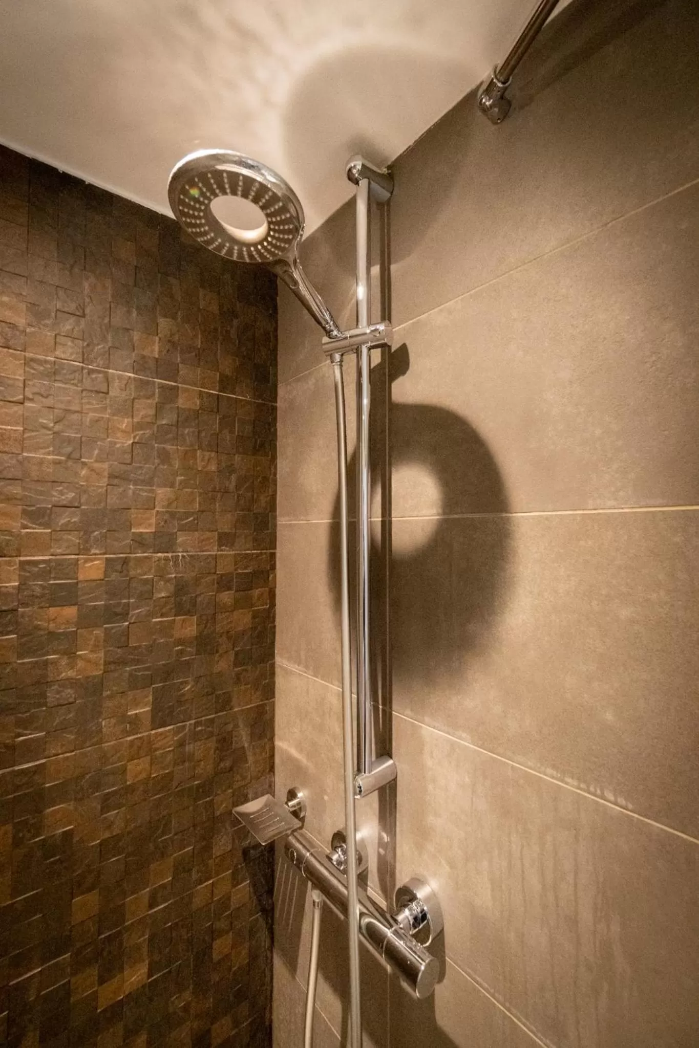 Shower in Hotel Villa Saxe Eiffel