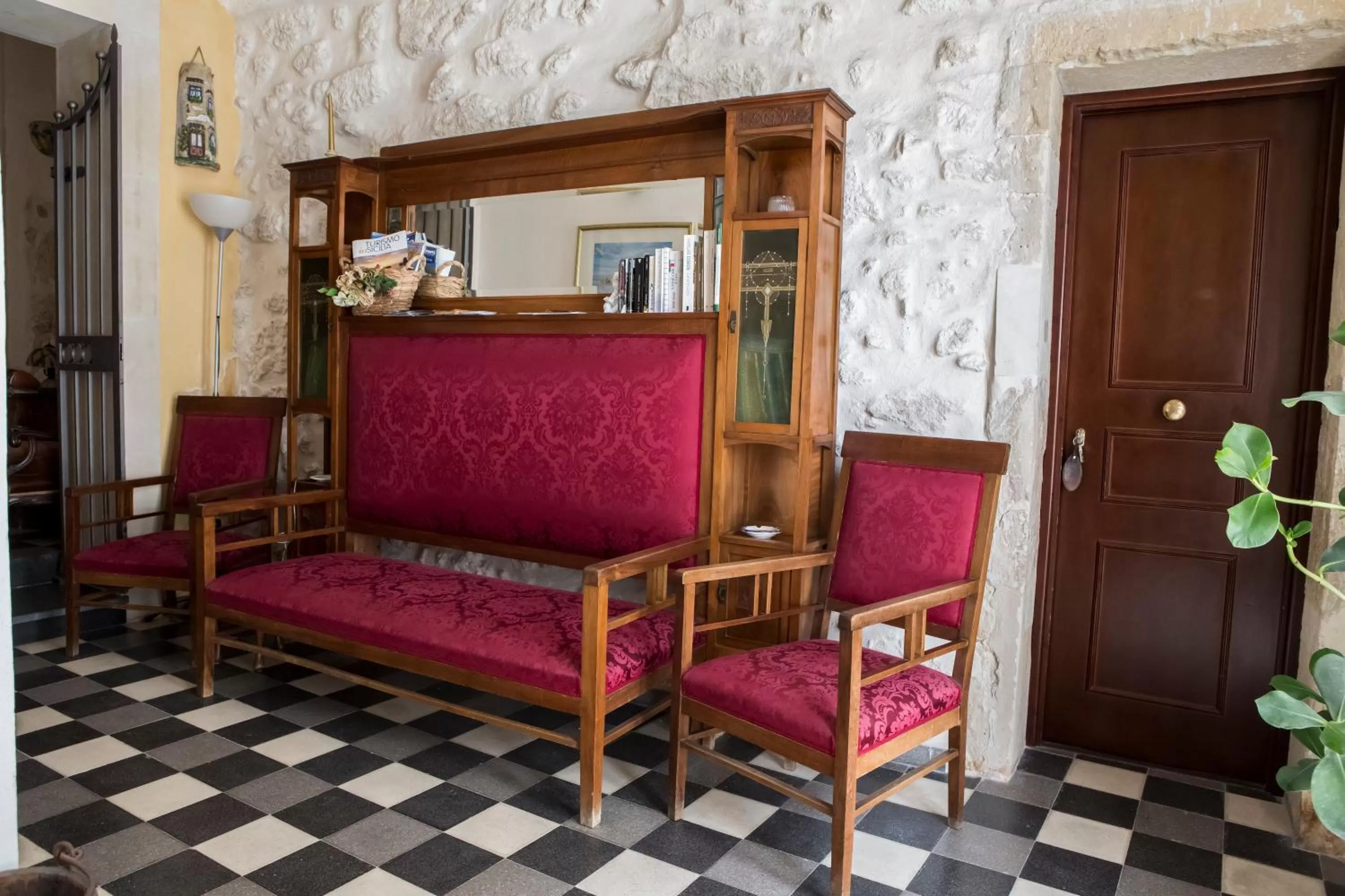 Lobby or reception in Lakkios charming suites and rooms