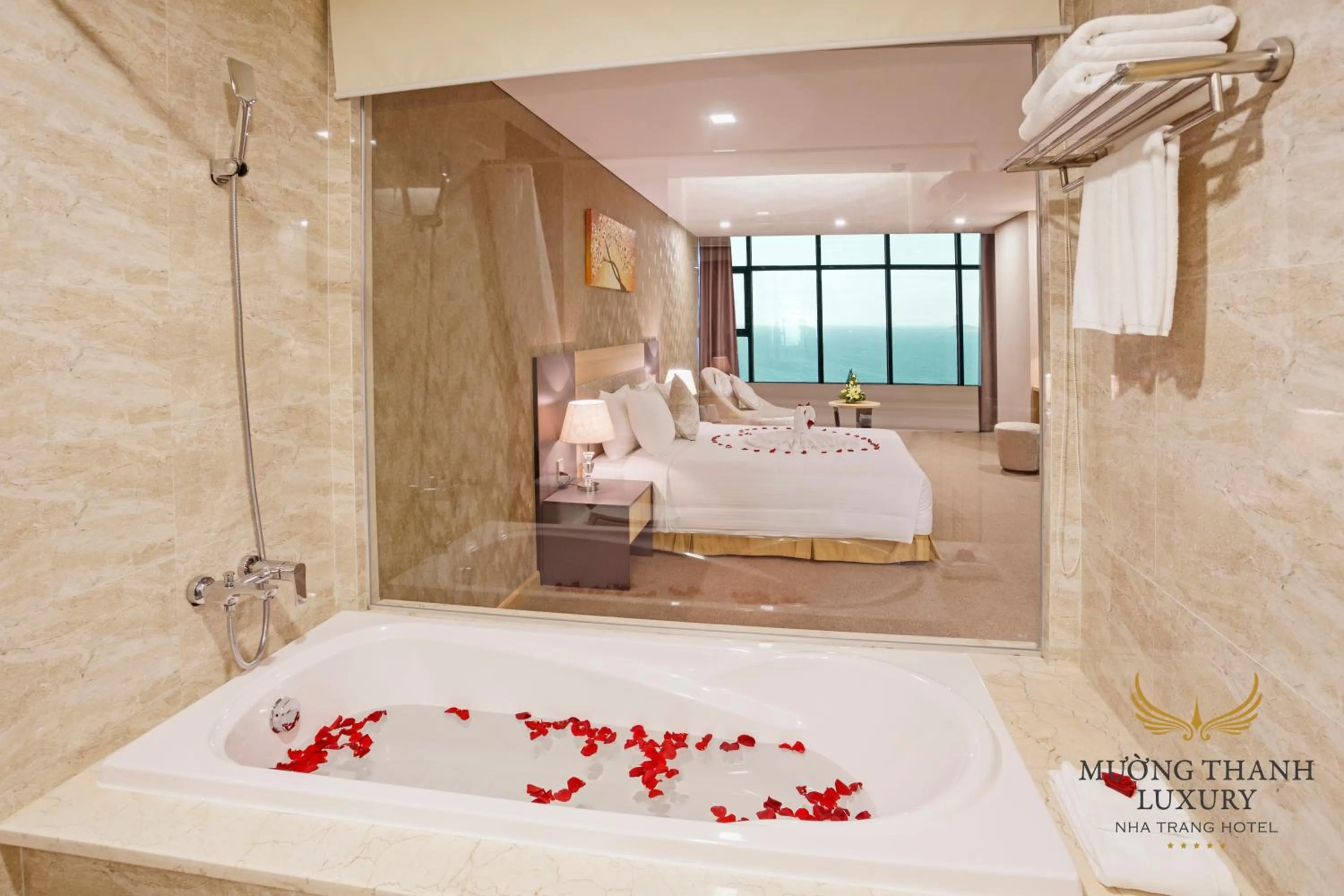 Bathroom, Bed in Muong Thanh Luxury Nha Trang Hotel