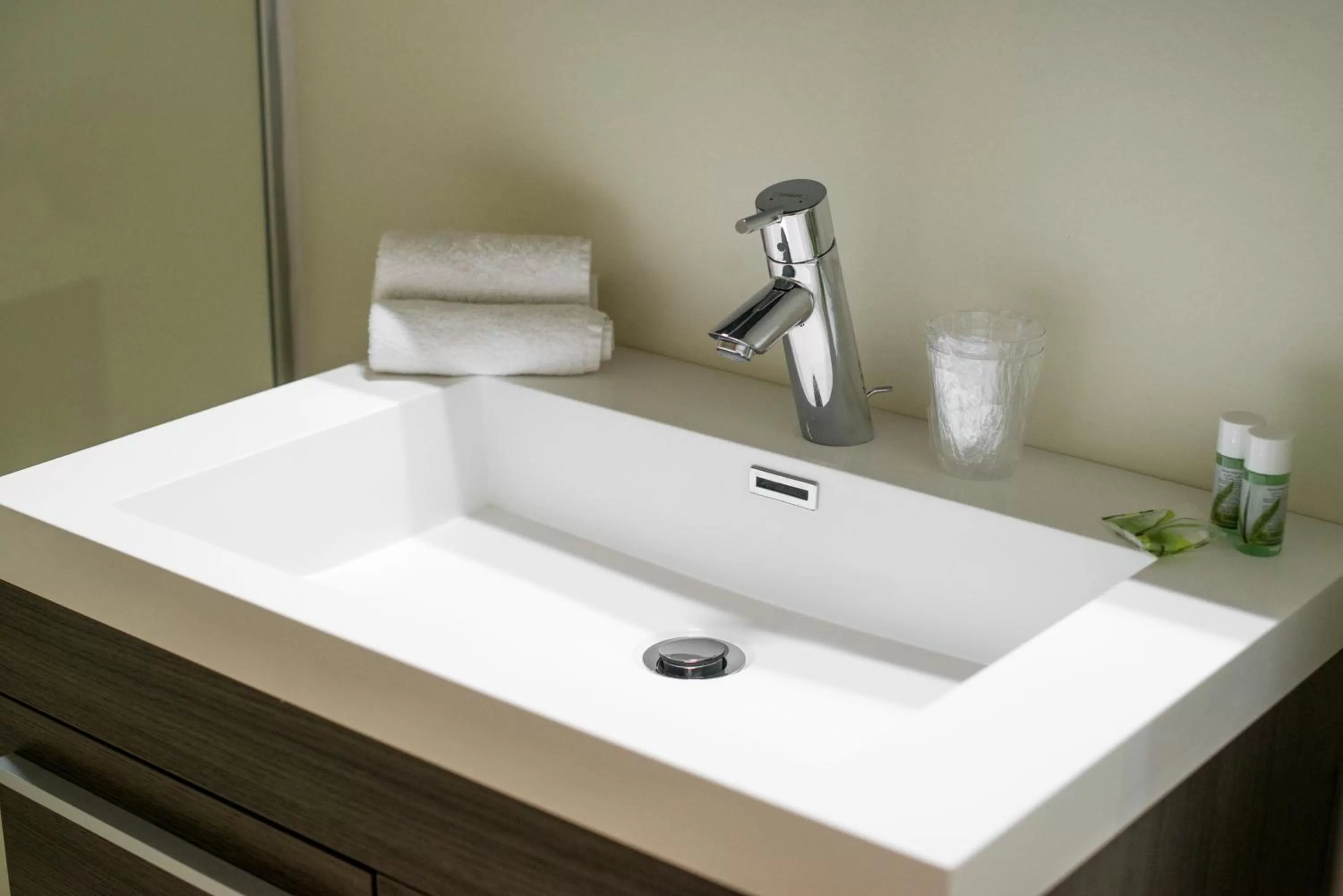 Bathroom in Arass Hôtel & Business Flats