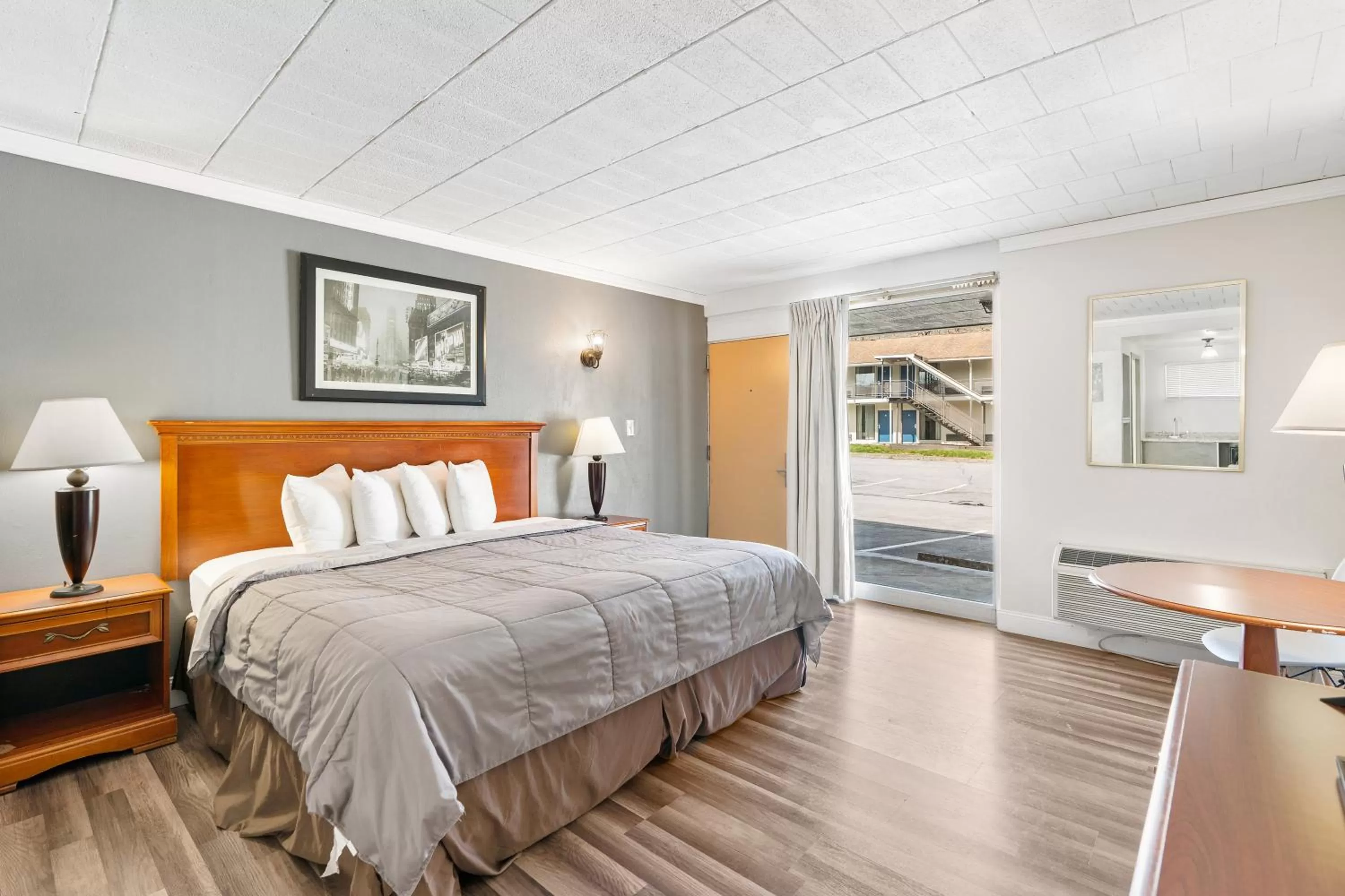 Bed in FairBridge Inn and Suites West Point